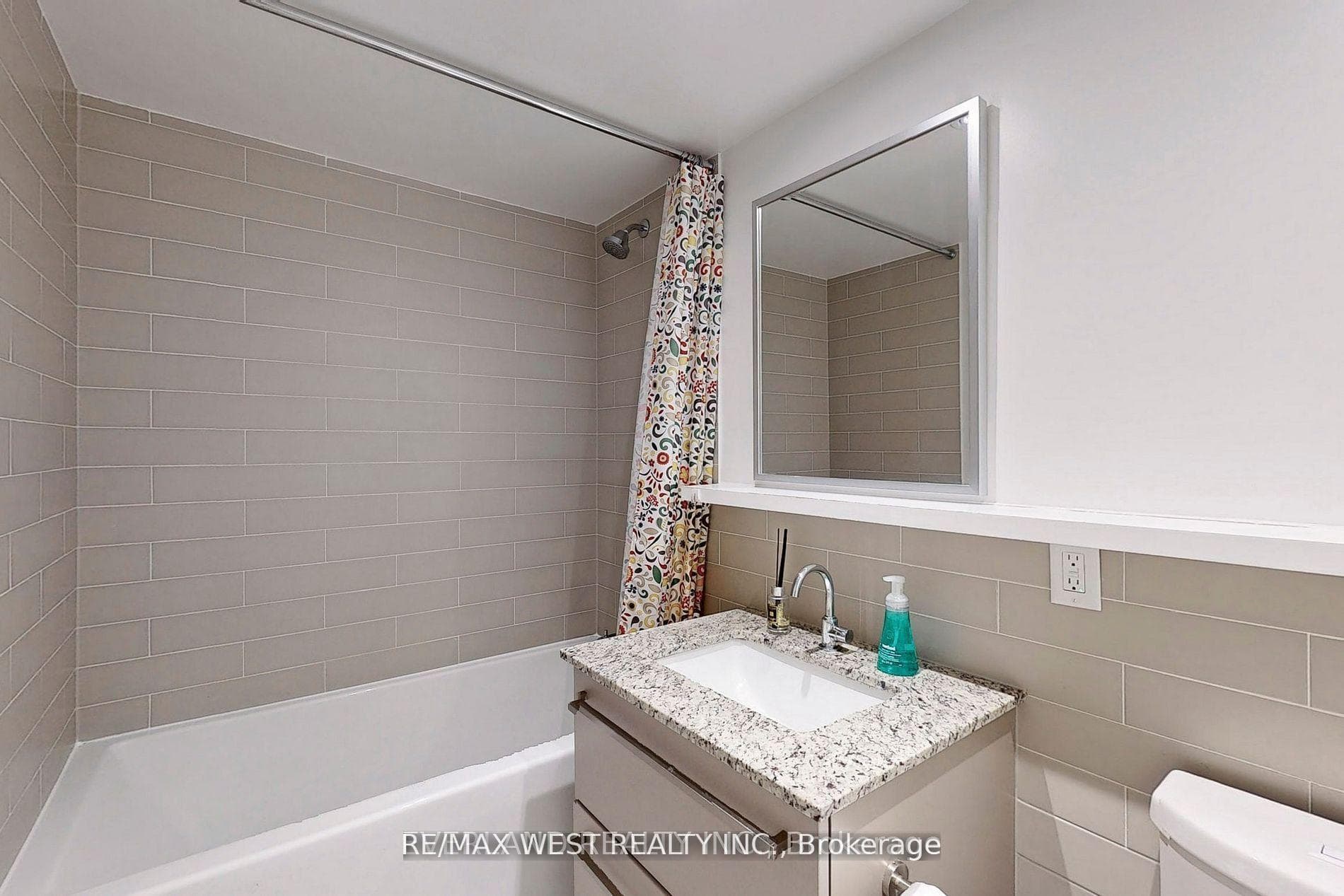 120 Varna Drive Unit 1312 photo 11