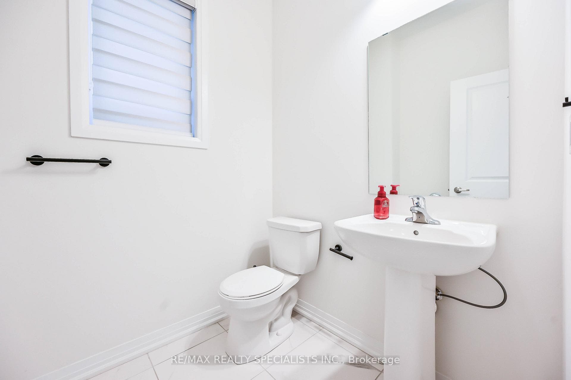 92 YALE Drive photo 24
