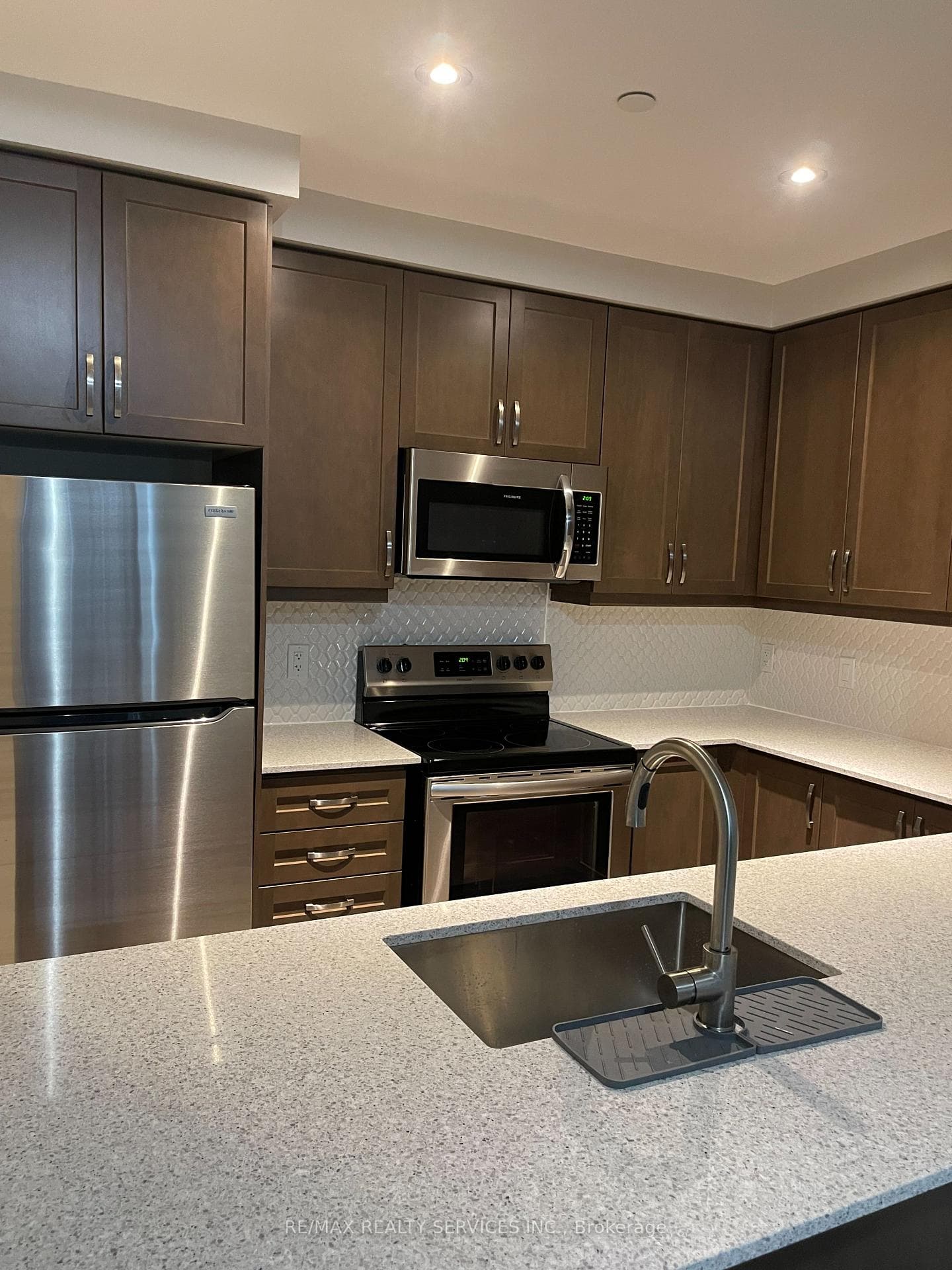 15 Lynch Street Unit 203 photo 9