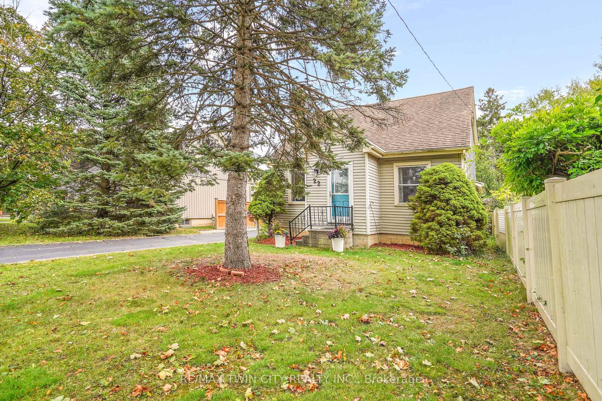 22 Wayne Drive photo 2