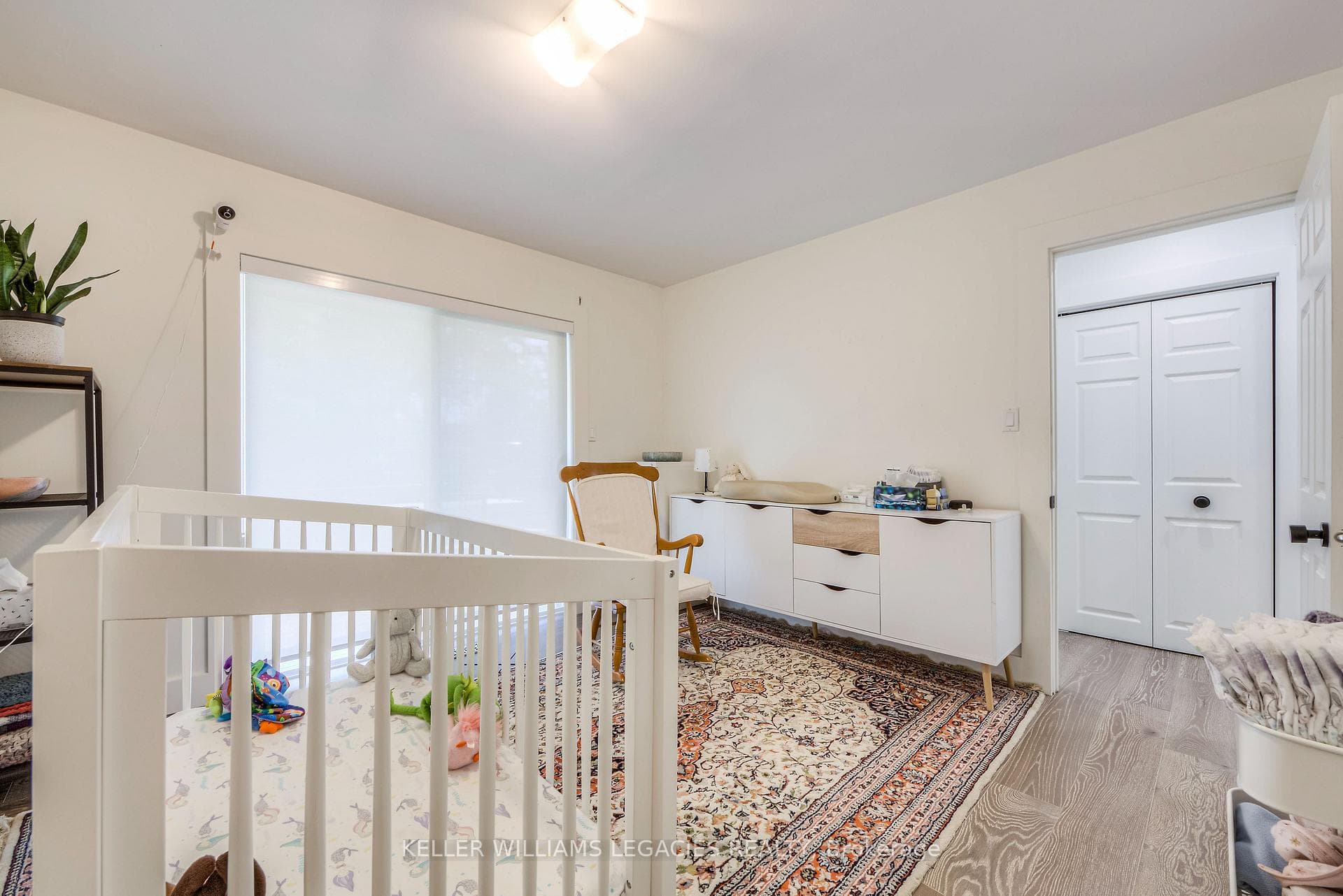 221 Martha Crescent photo 13