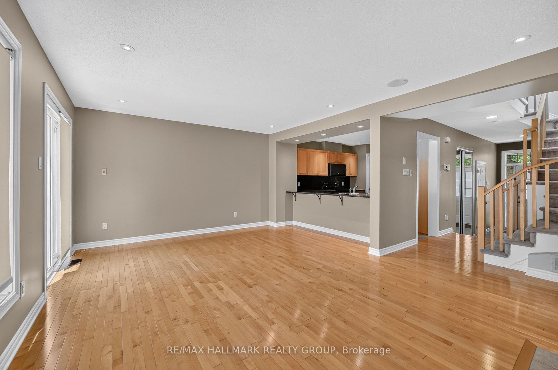 2028 MELETTE Crescent photo 7