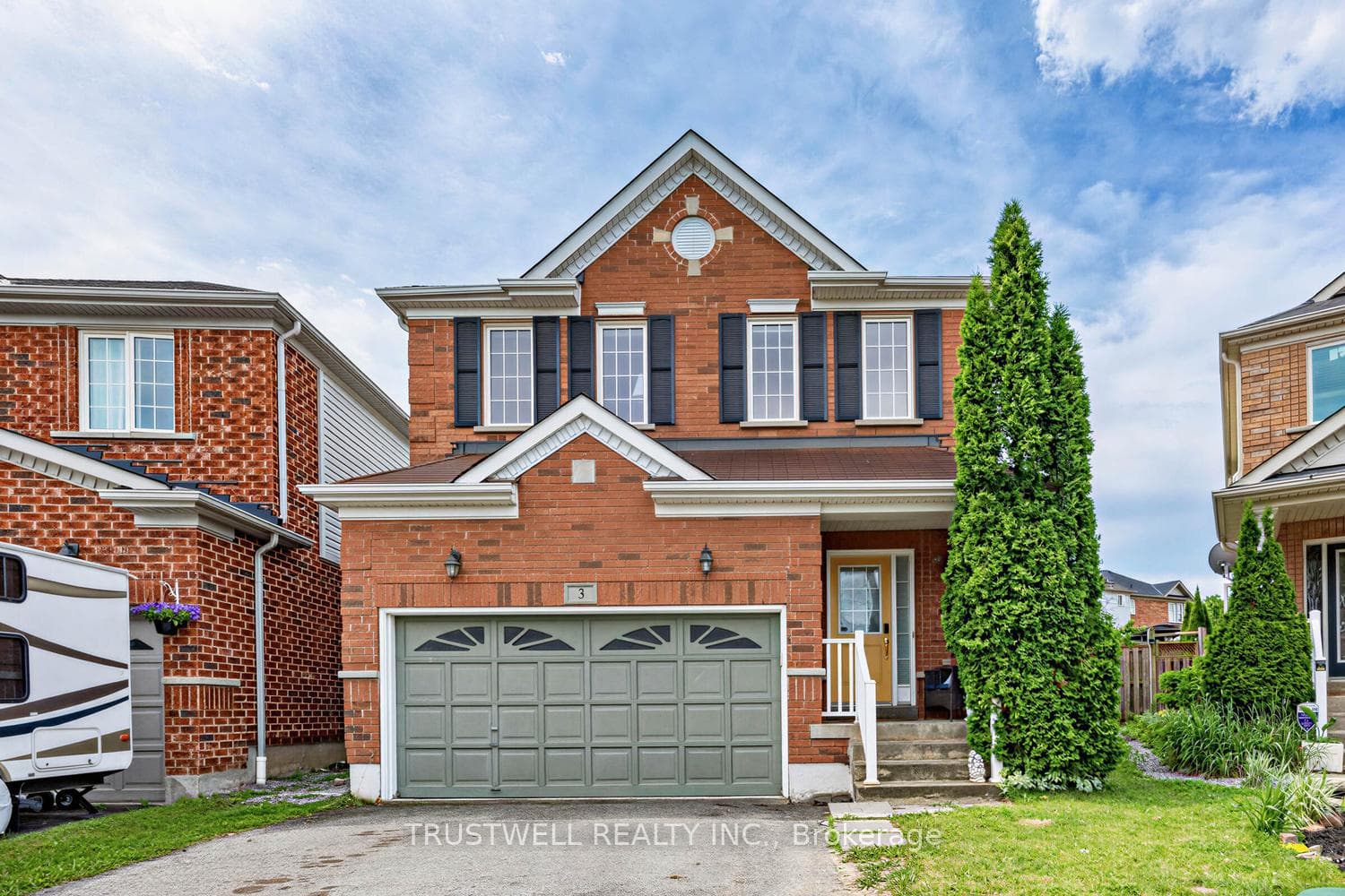3 Waldron Court photo 1