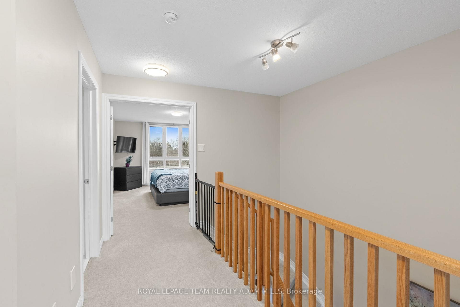 304 Cooks Mill Crescent photo 20