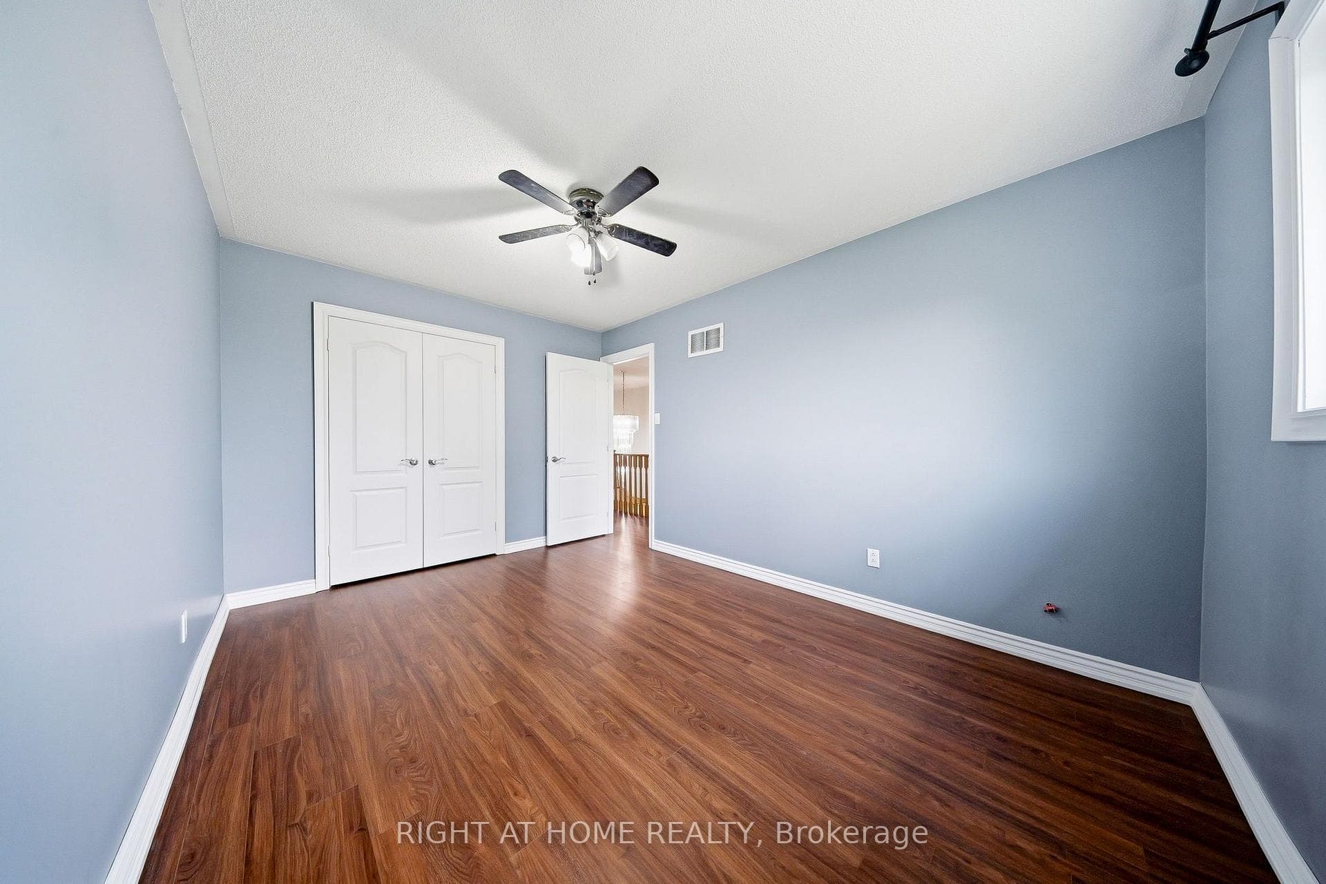29 Sunforest Drive photo 41