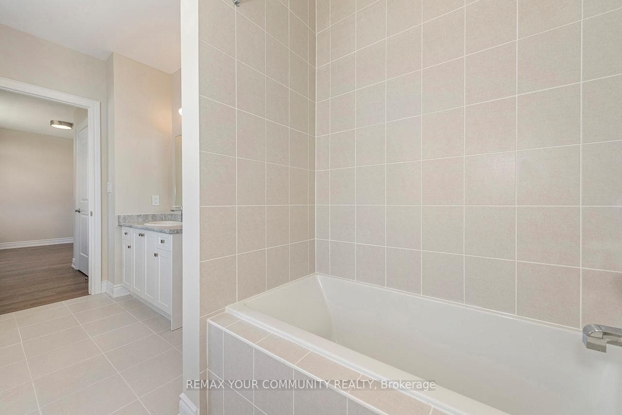 73 Bearberry Road photo 10