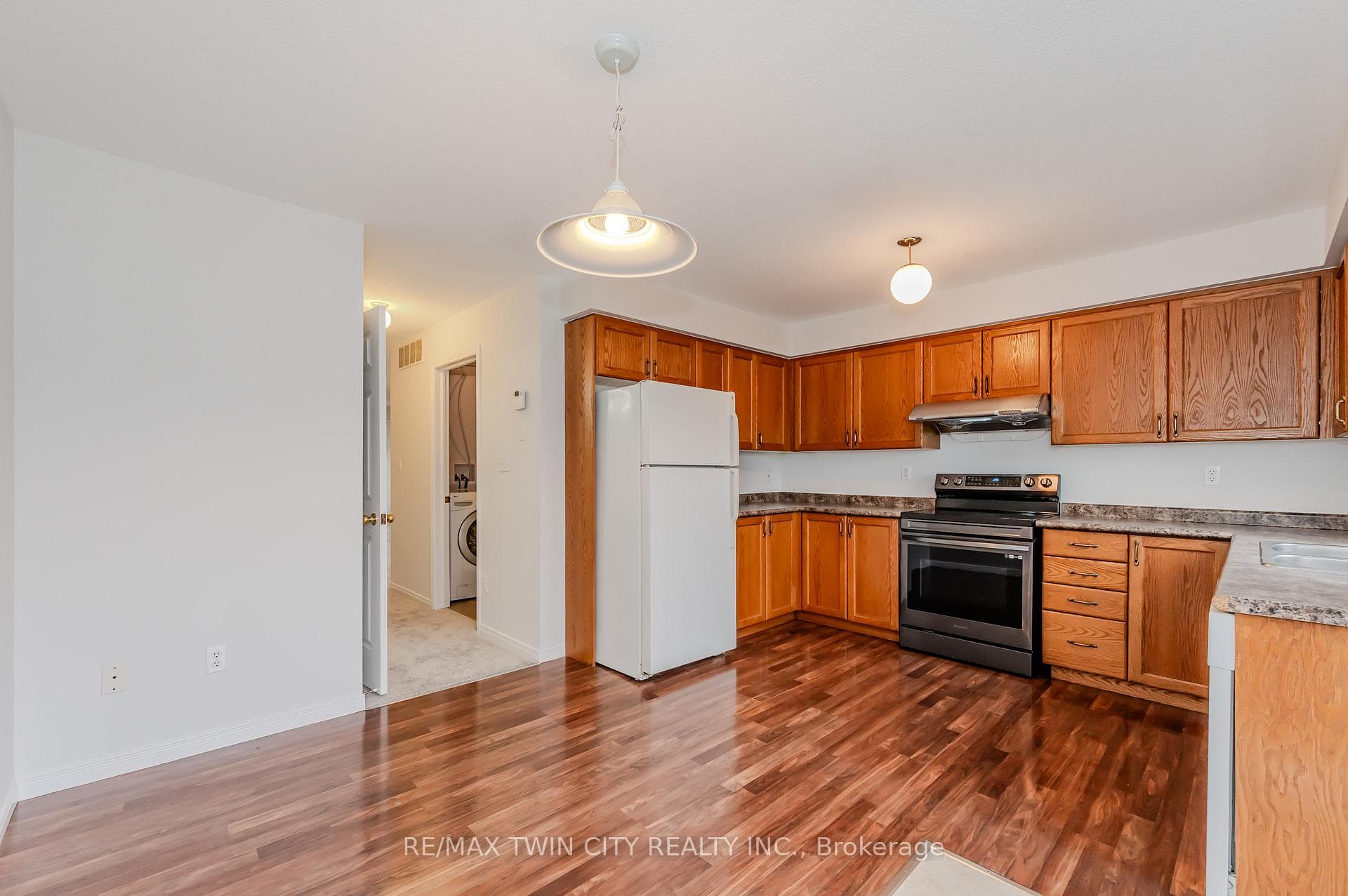 240 Westmeadow Drive Unit 6B photo 9