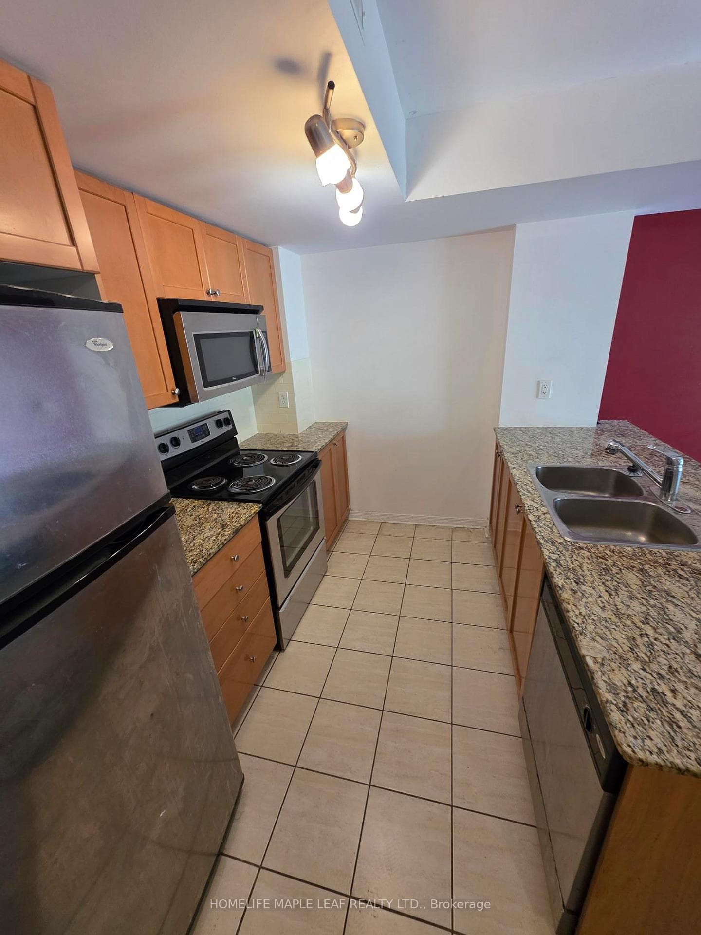 20 Foundry Avenue Unit 120 photo 9