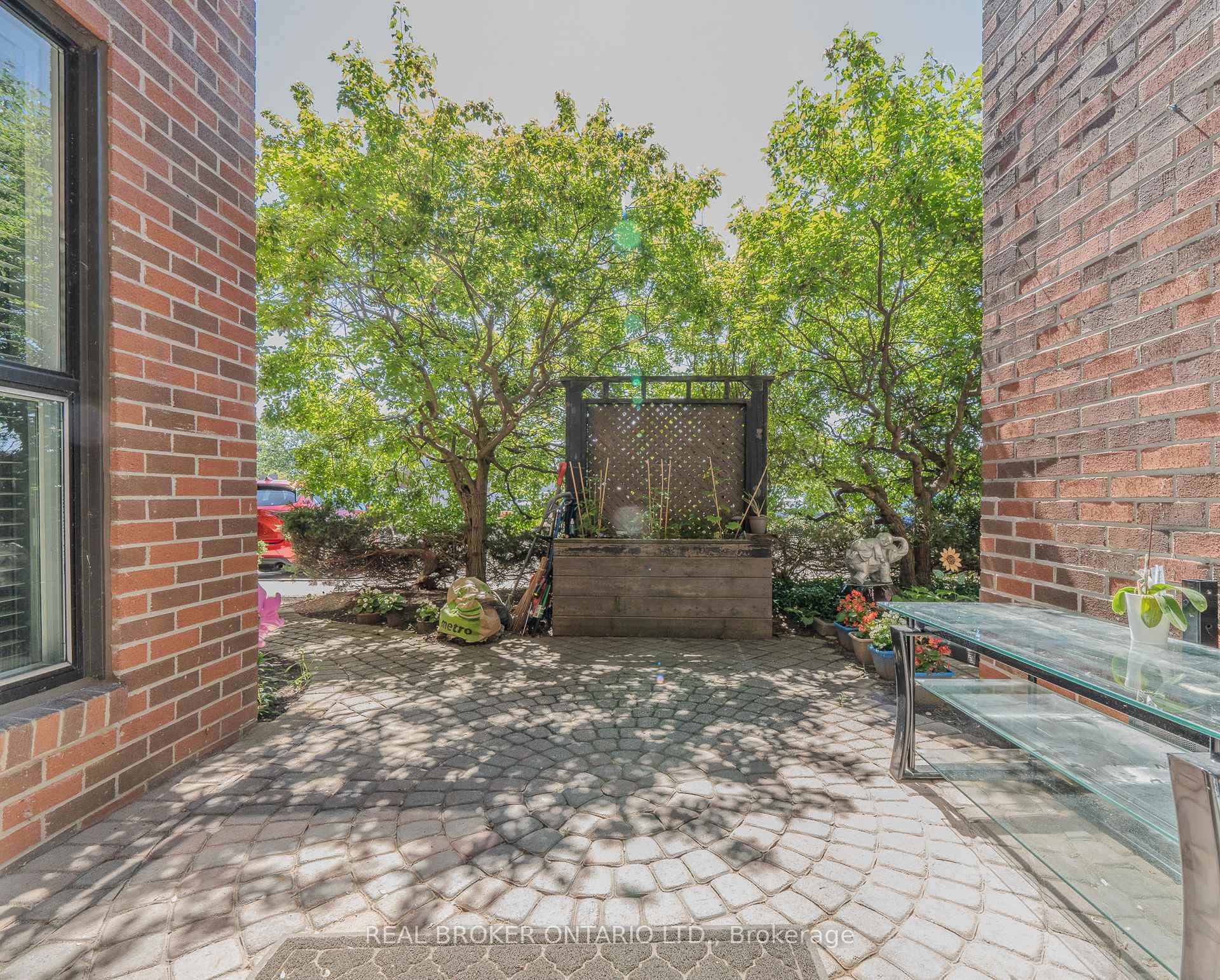 36 Hayhurst Road Unit 131 photo 33