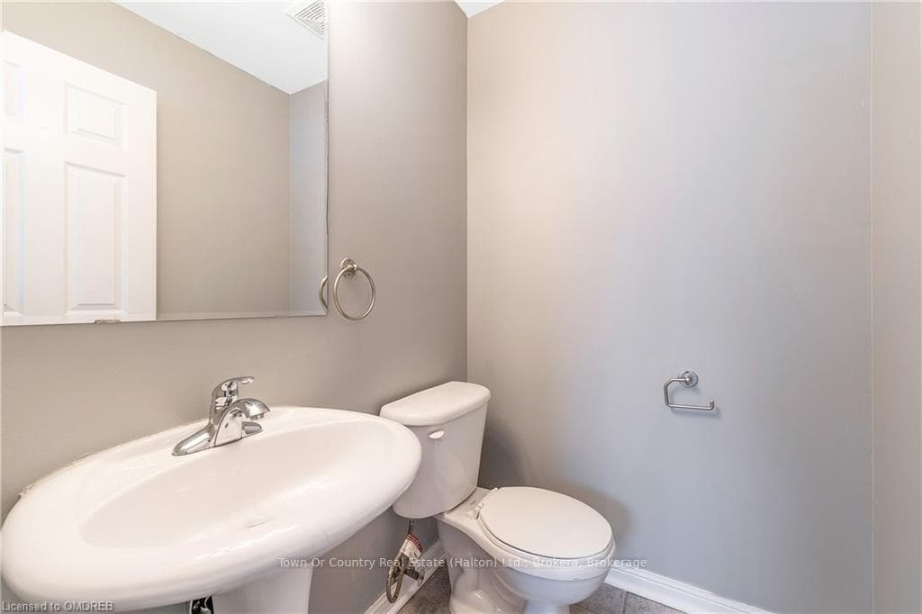 516 KEARNS Drive photo 4