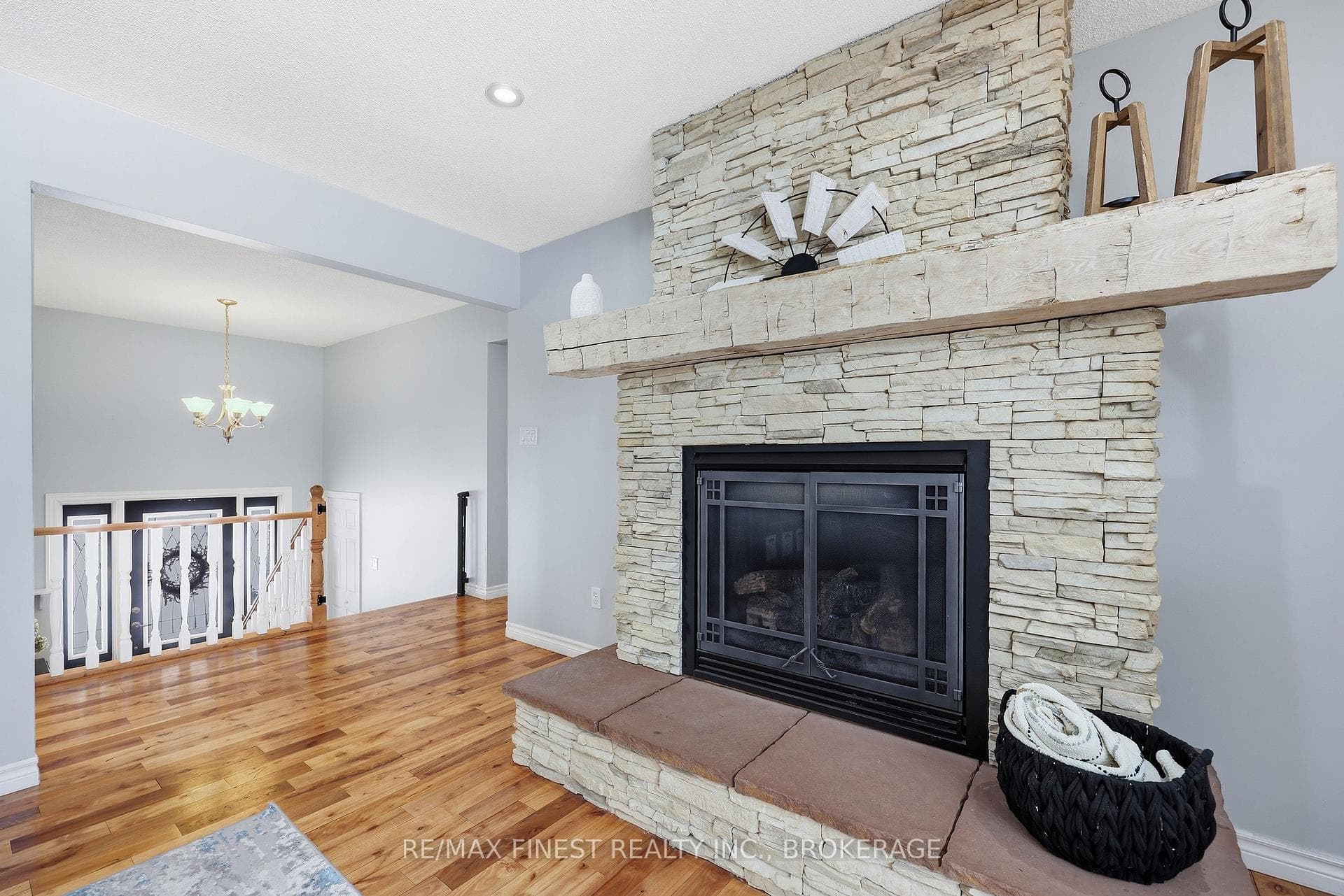 2518 Rideau Ferry Road photo 6