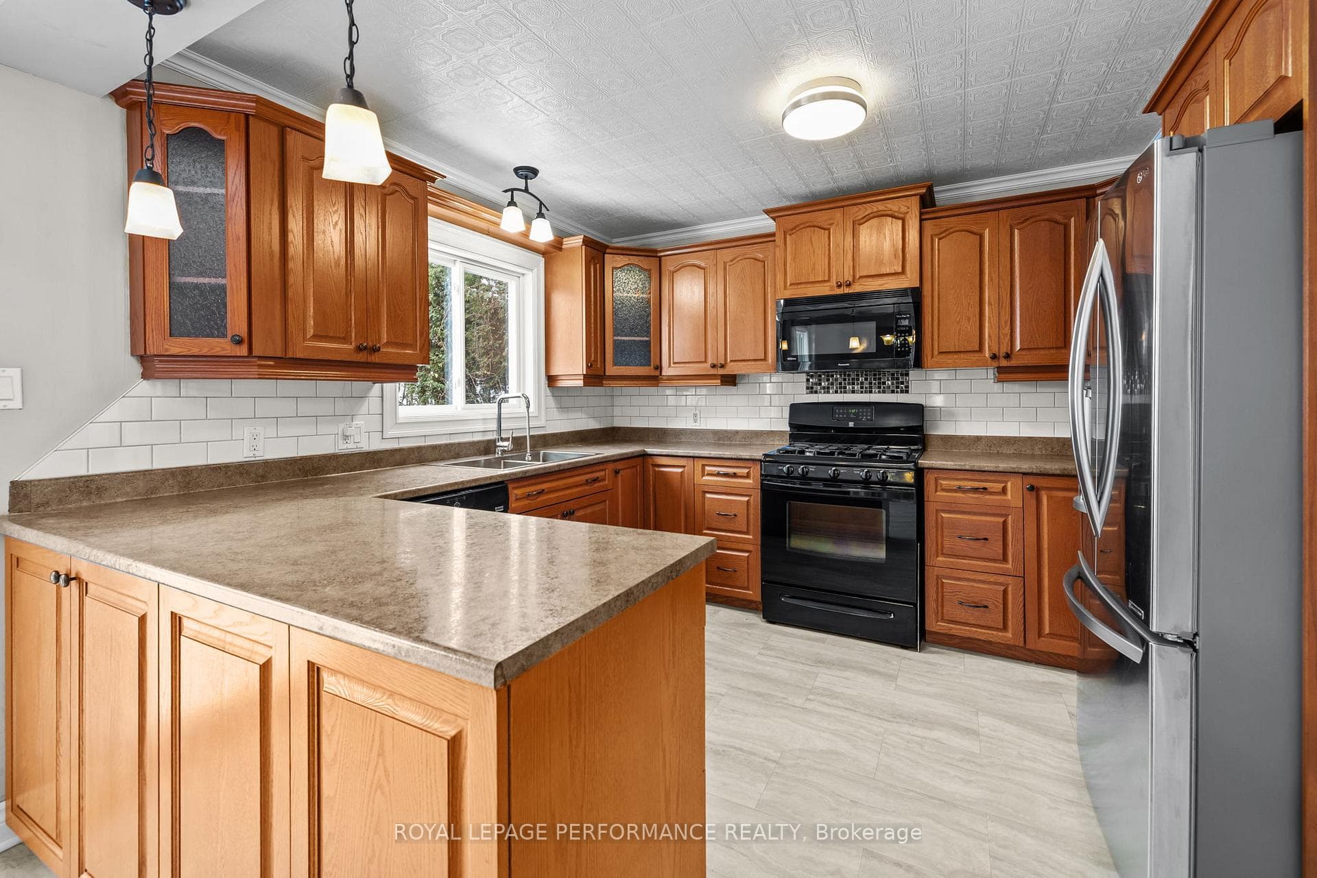976 Laporte Street photo 12
