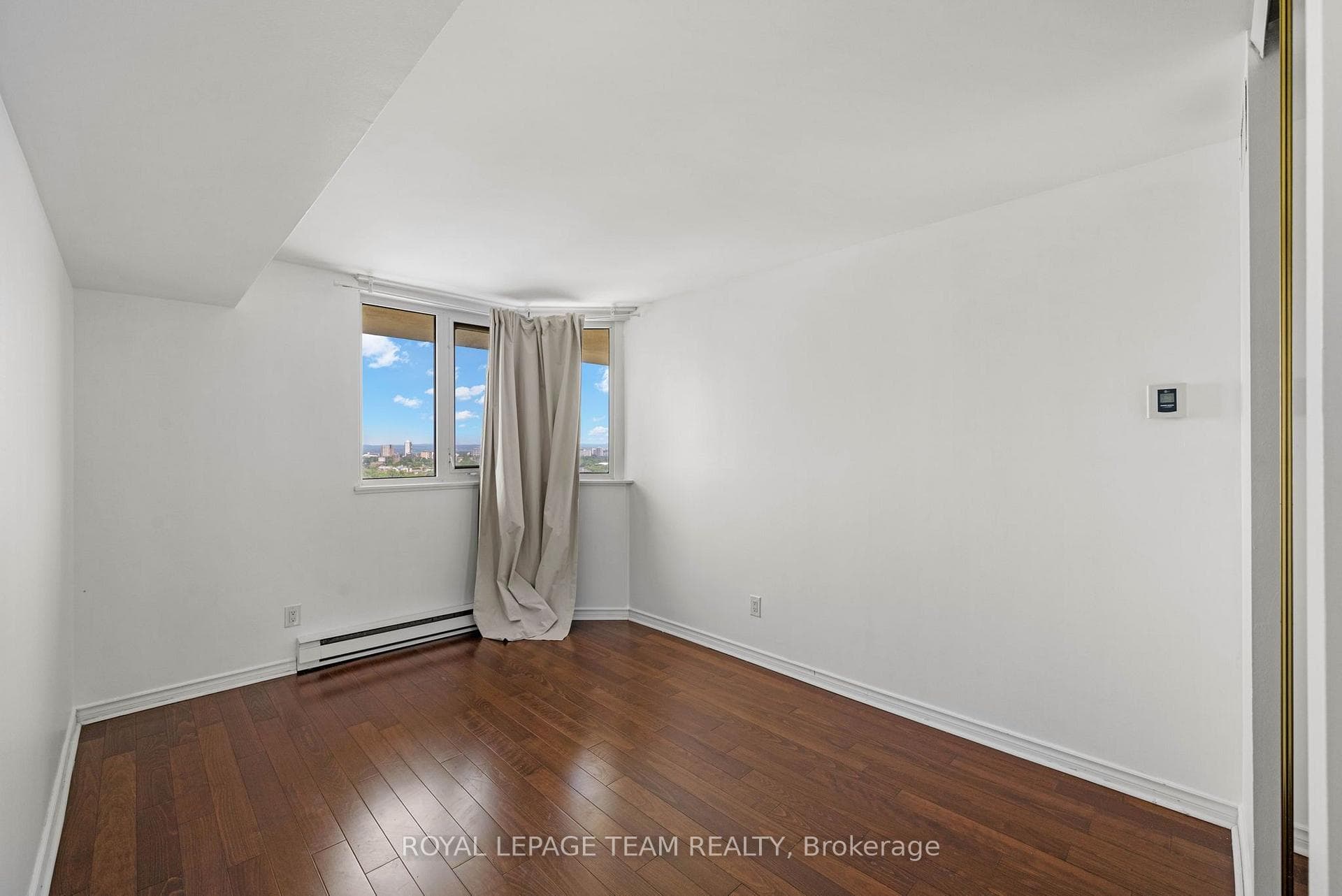 1500 Riverside Drive Unit 2408 photo 15
