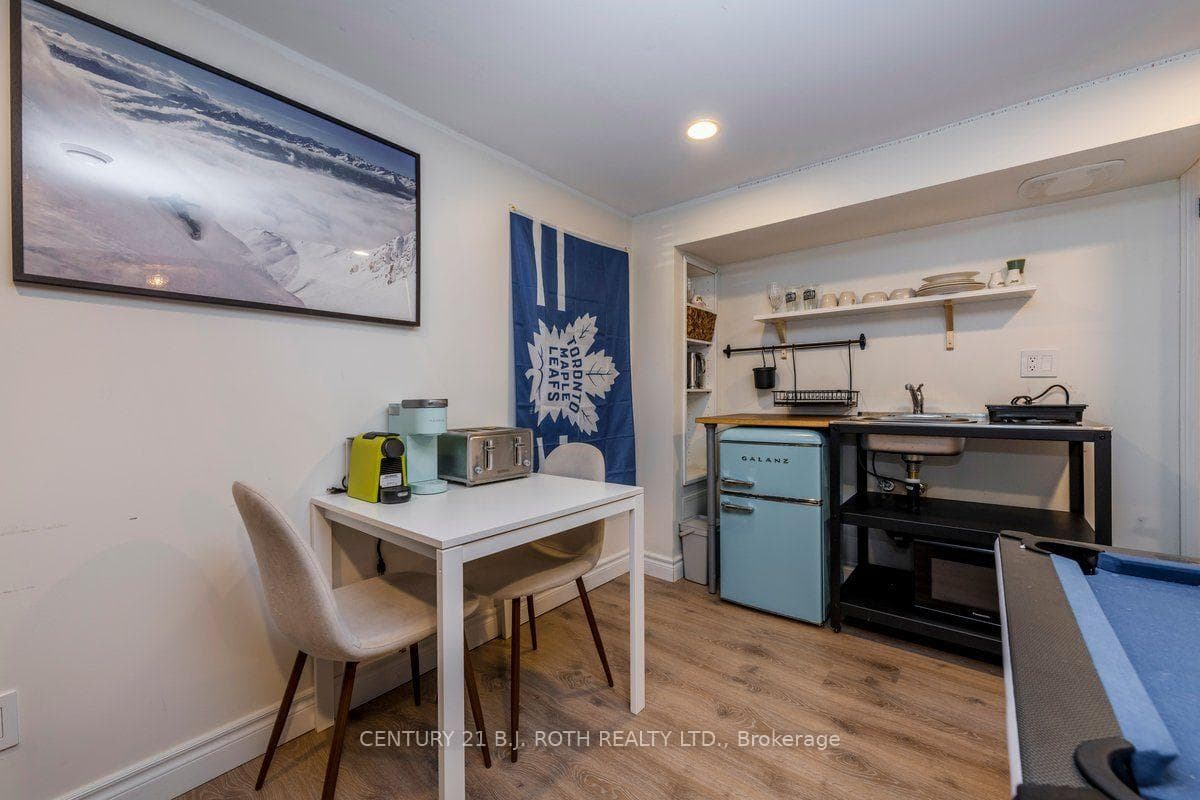 1 Ottaway Avenue photo 17