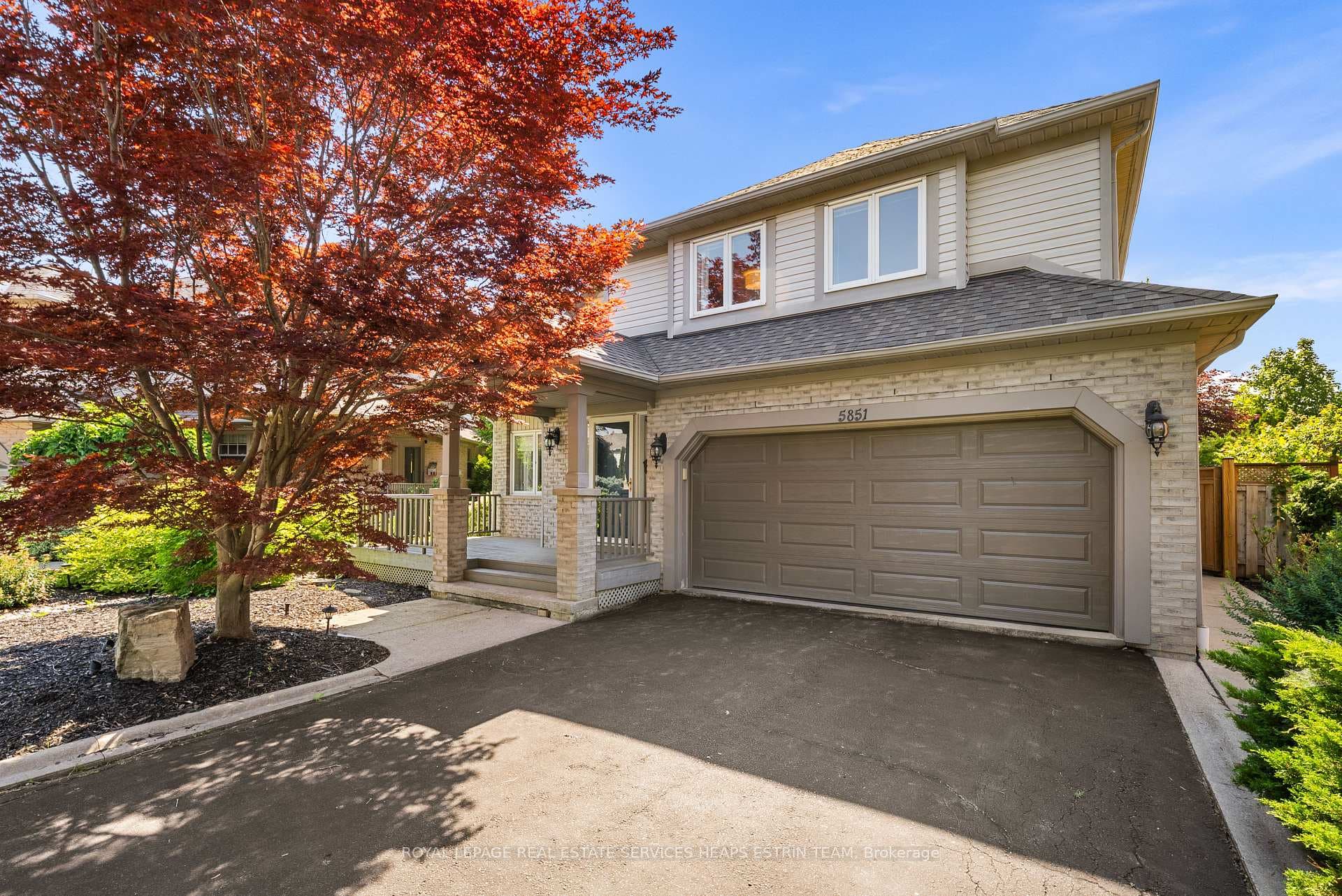 5851 Cornell Crescent photo 2
