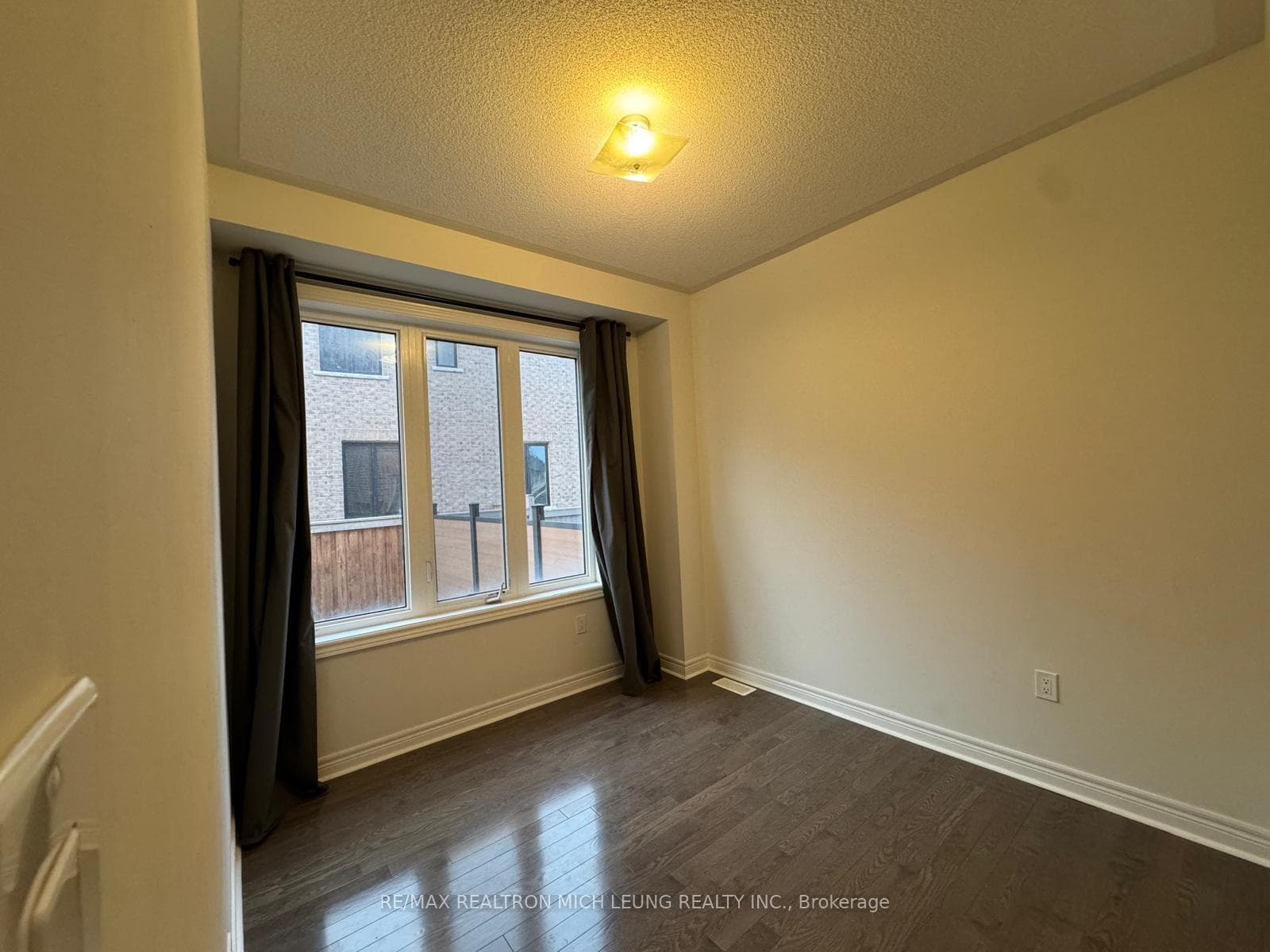 7 Hilts Drive photo 5