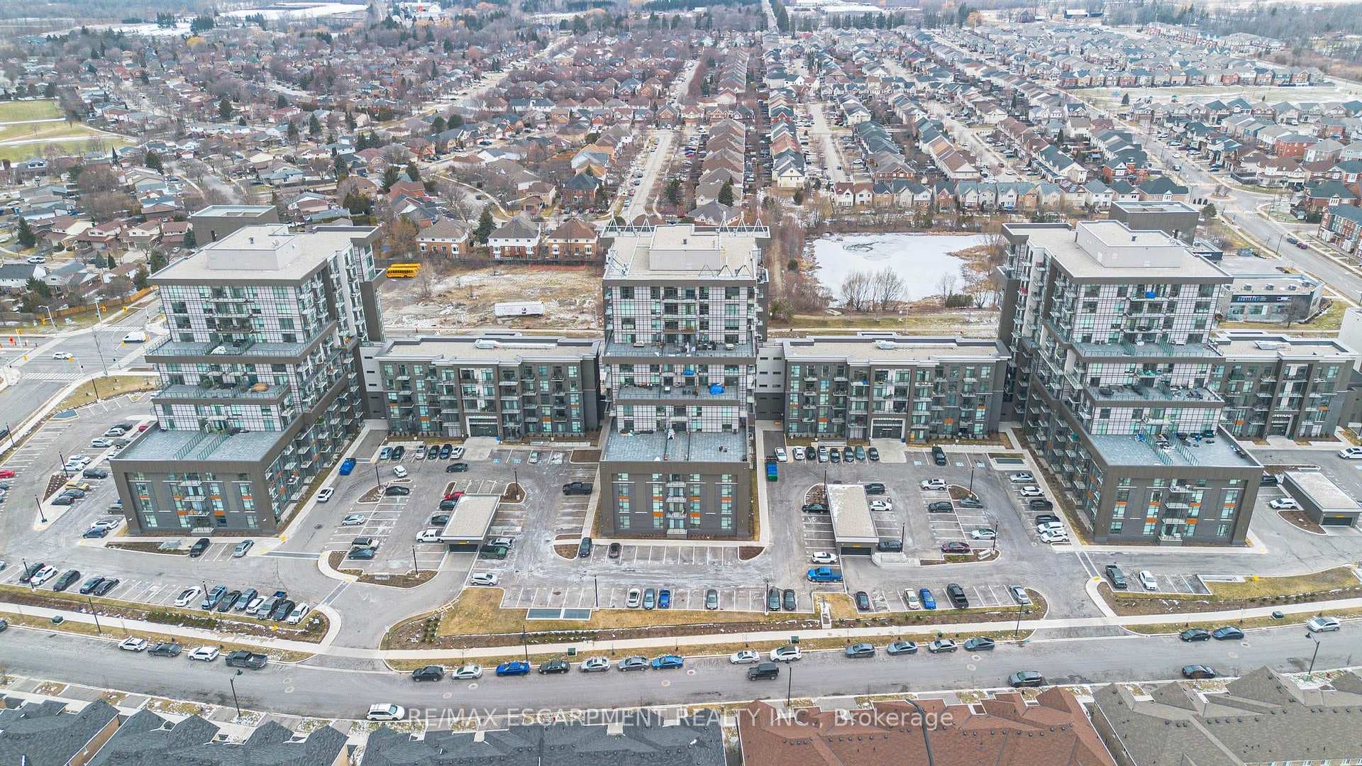 460 Dundas Street Unit 1112 photo 10
