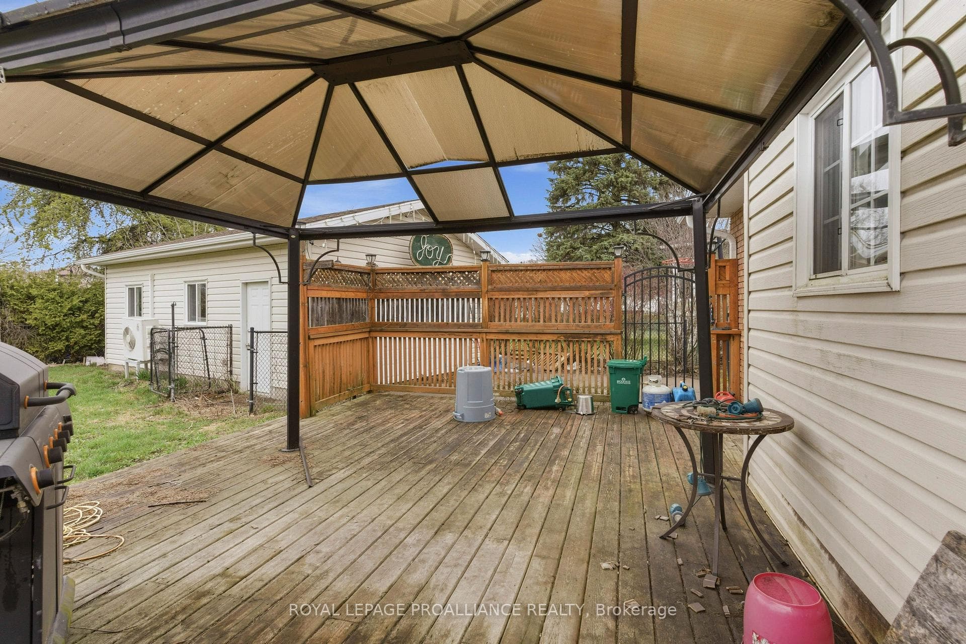 1306 Brockmount Place photo 28