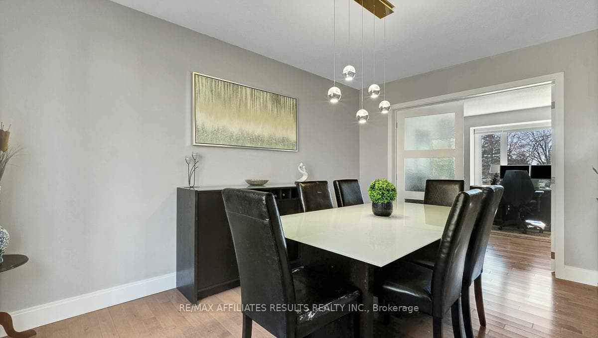 13 Redfox Place photo 10