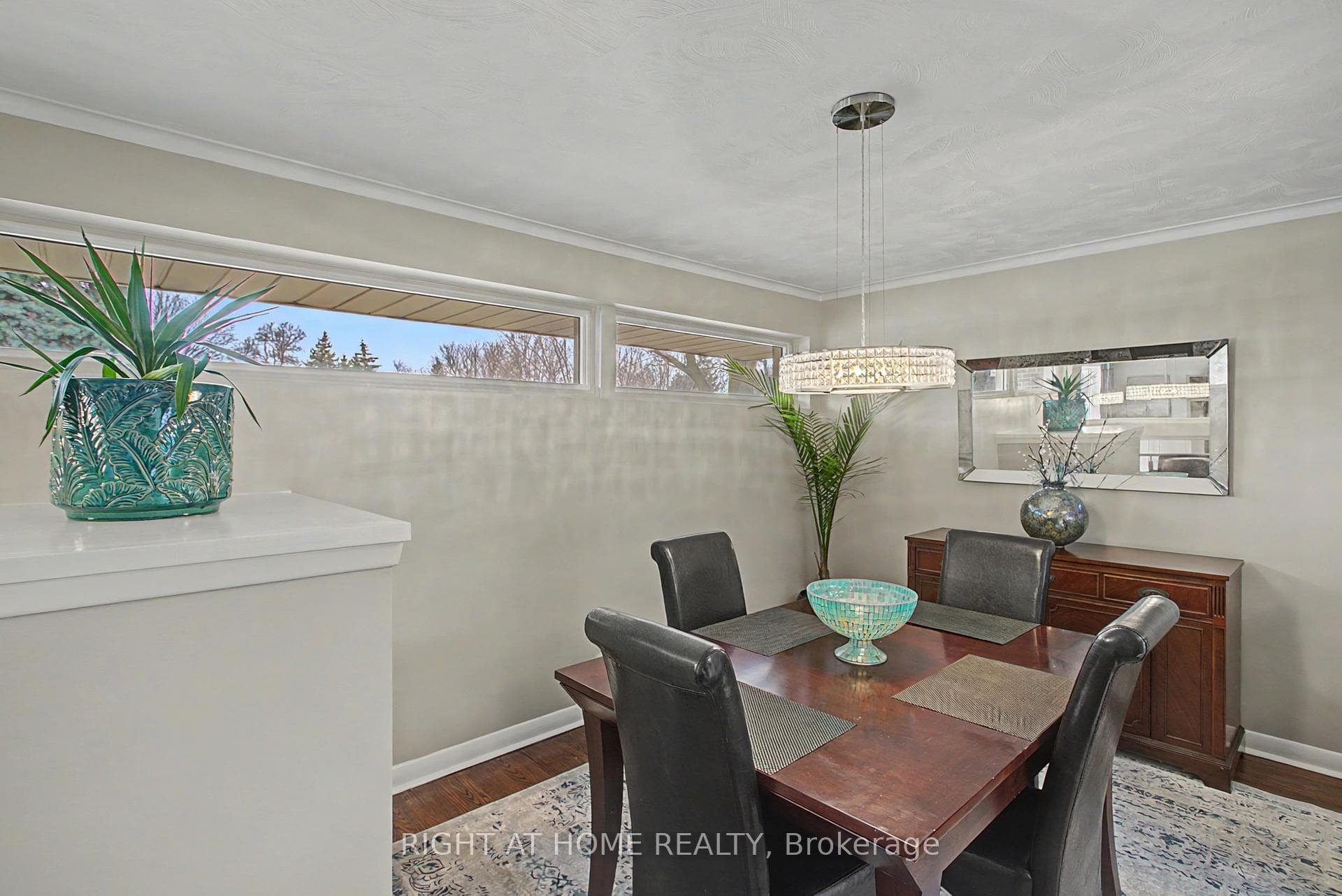 60 Lionel Heights Crescent photo 7