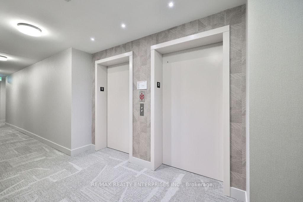 2088 James Street Unit 1206 photo 4