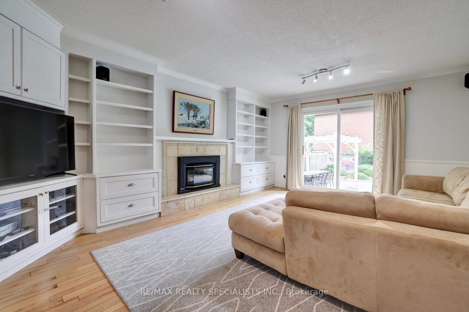 2510 Maid Marian Place photo 18