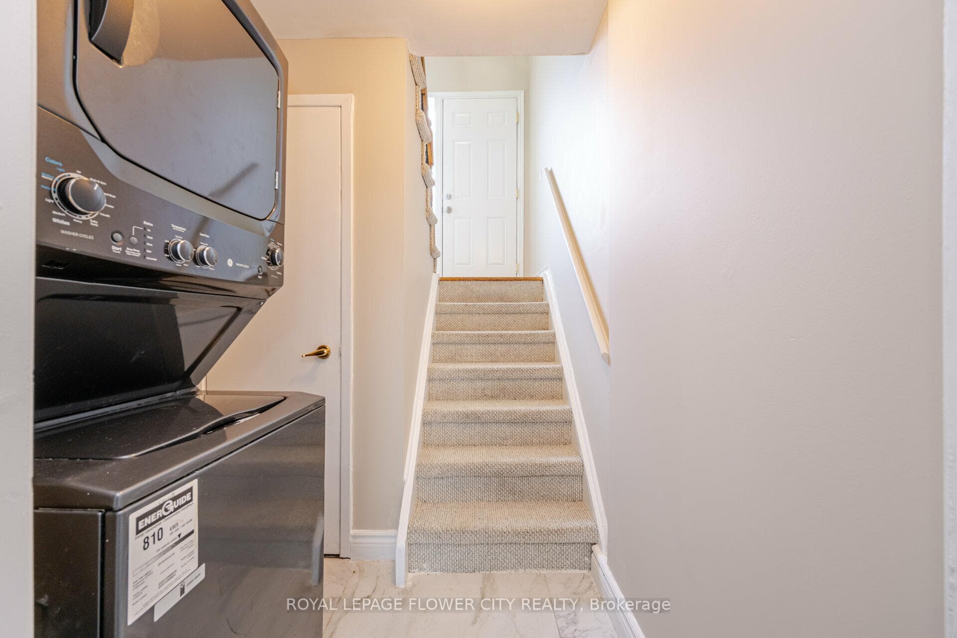17 Sandringham Court Unit 131 photo 28