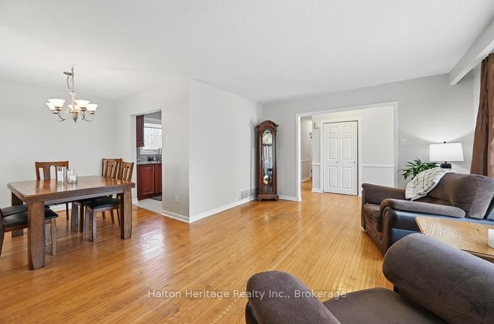 452 Wedgewood Drive photo 8