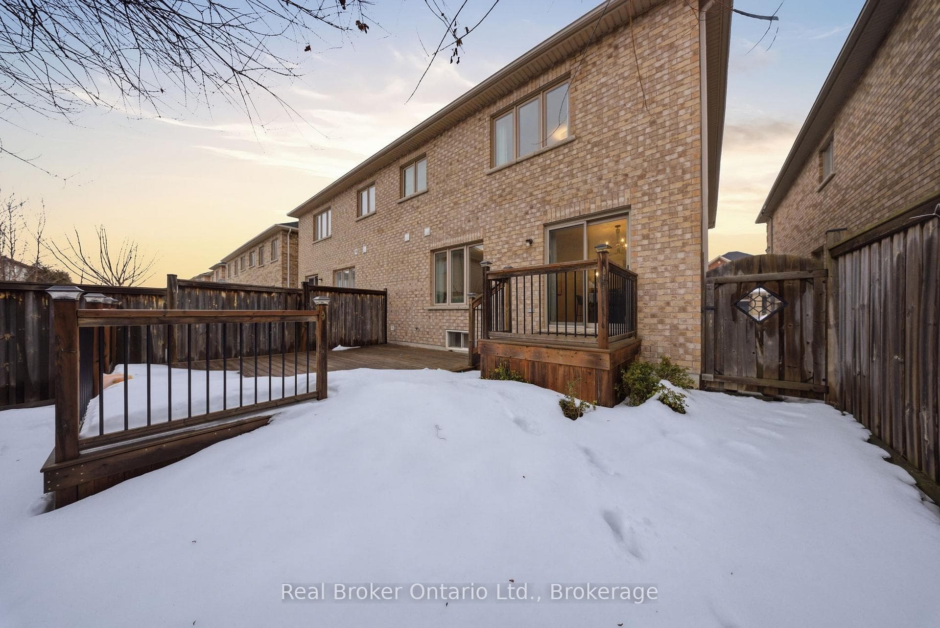 4637 Ashlar Crescent photo 33
