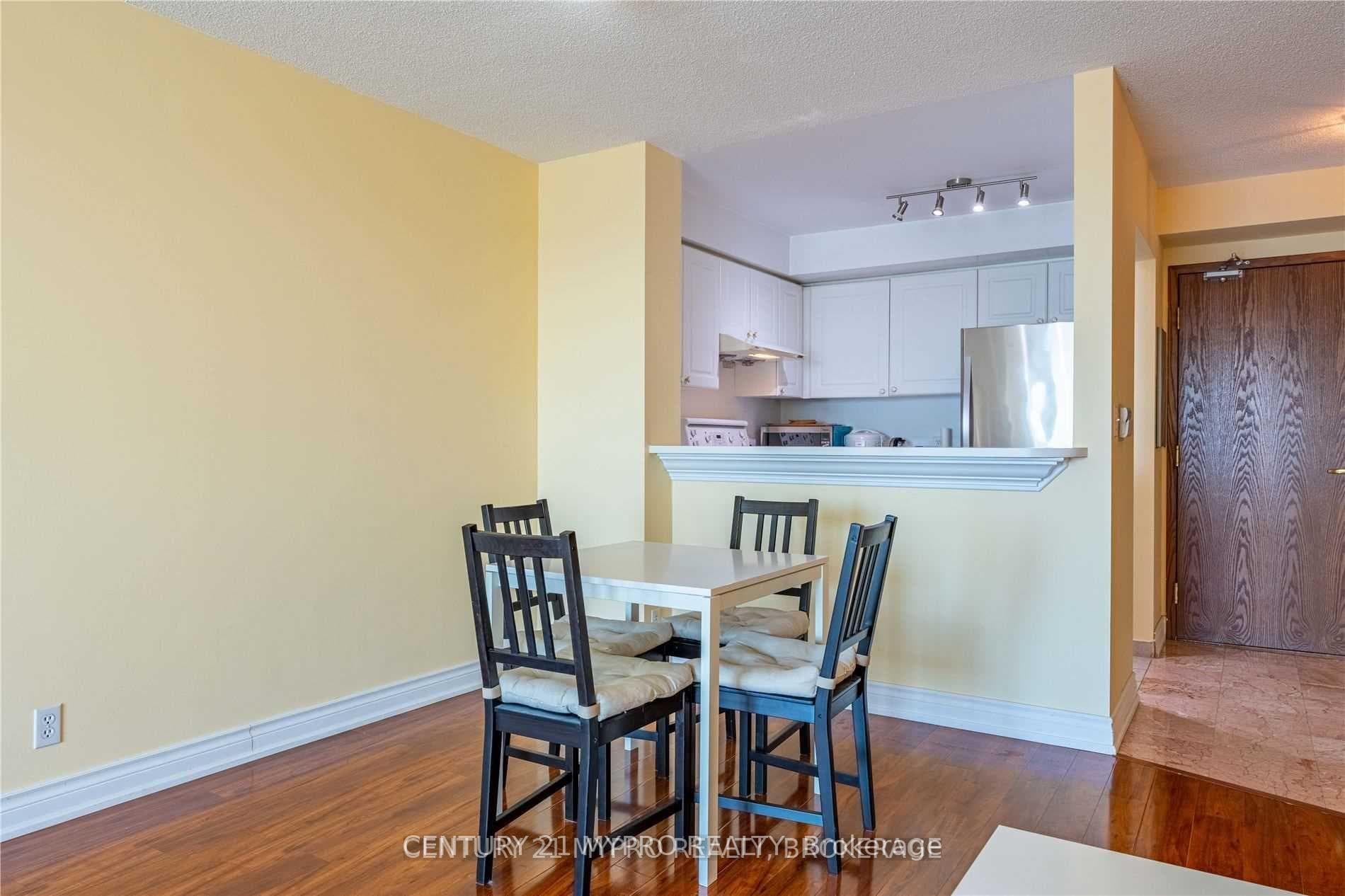 1 Lee Centre Drive Unit 1609 photo 11