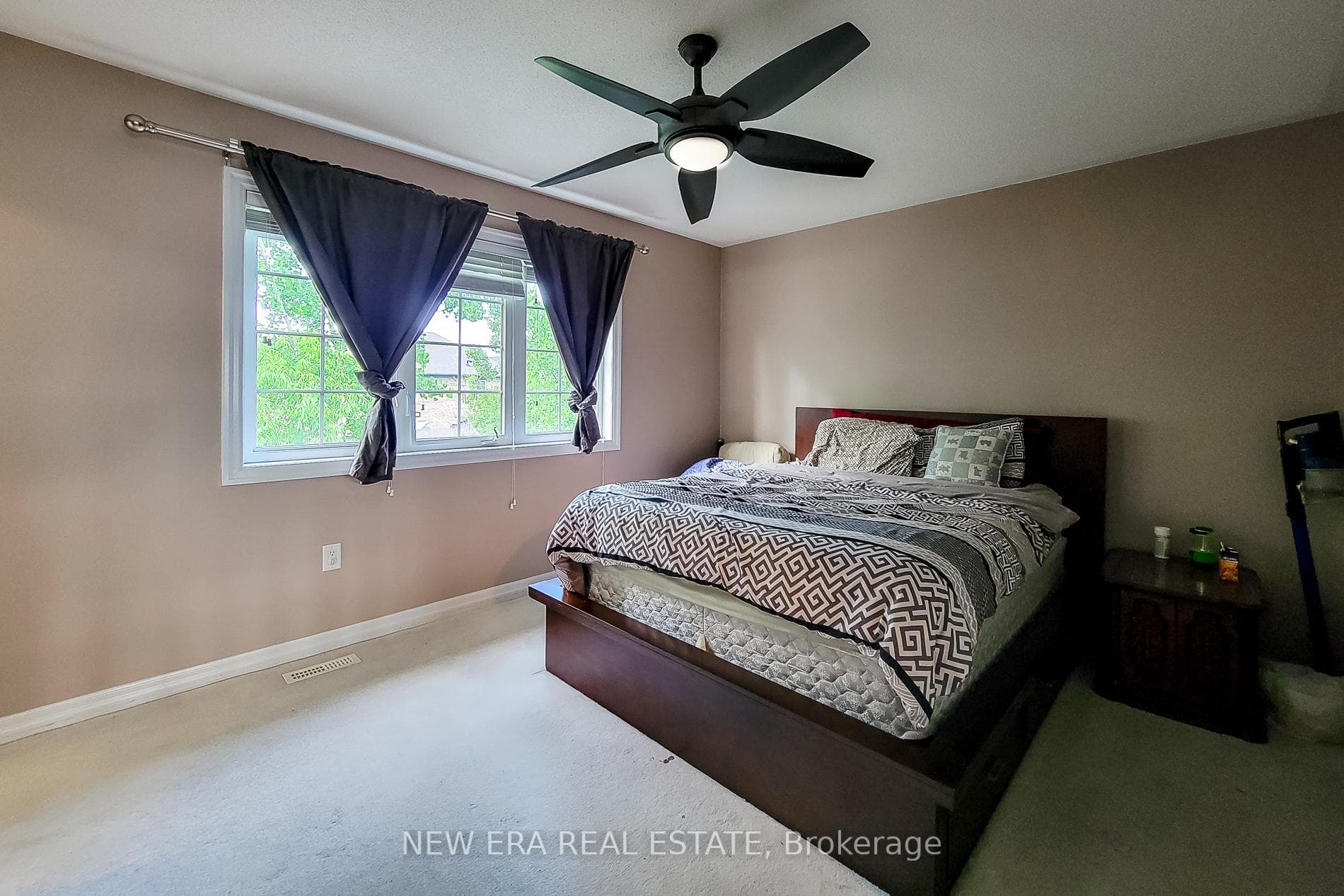 128 Montreal Circle photo 28