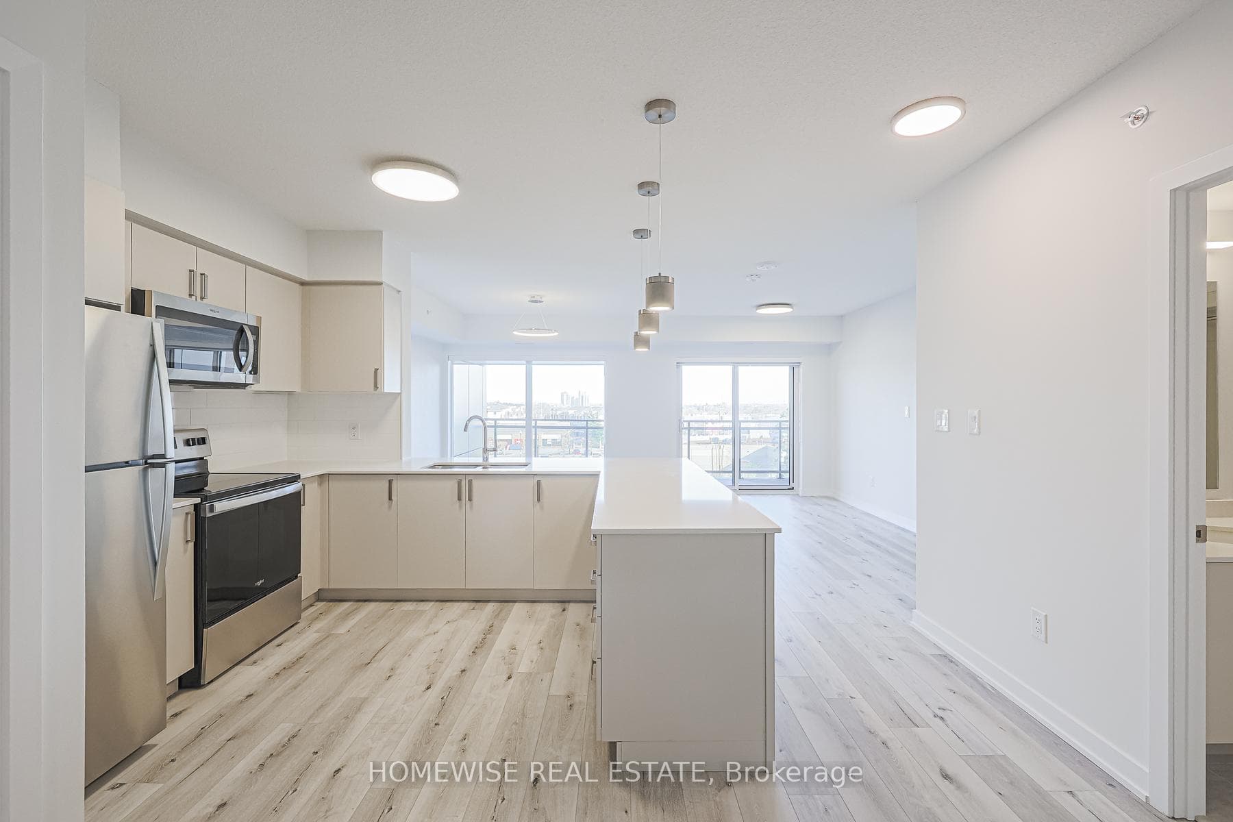 1475 Whites Road Unit 401 photo 12