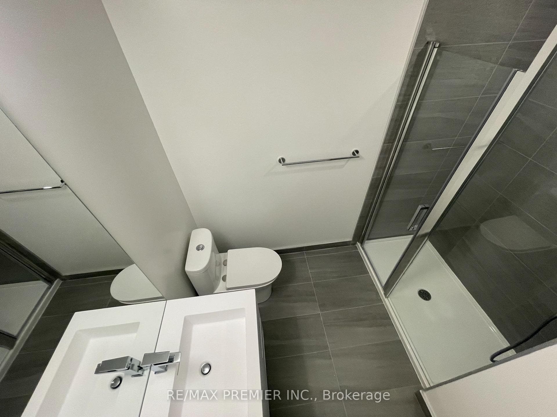 1 Quarrington Lane Unit 1501 photo 15