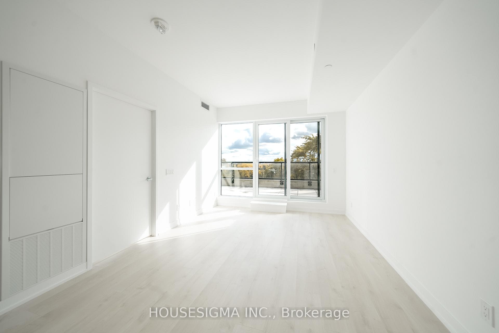 181 Sheppard Avenue Unit 609 photo 11