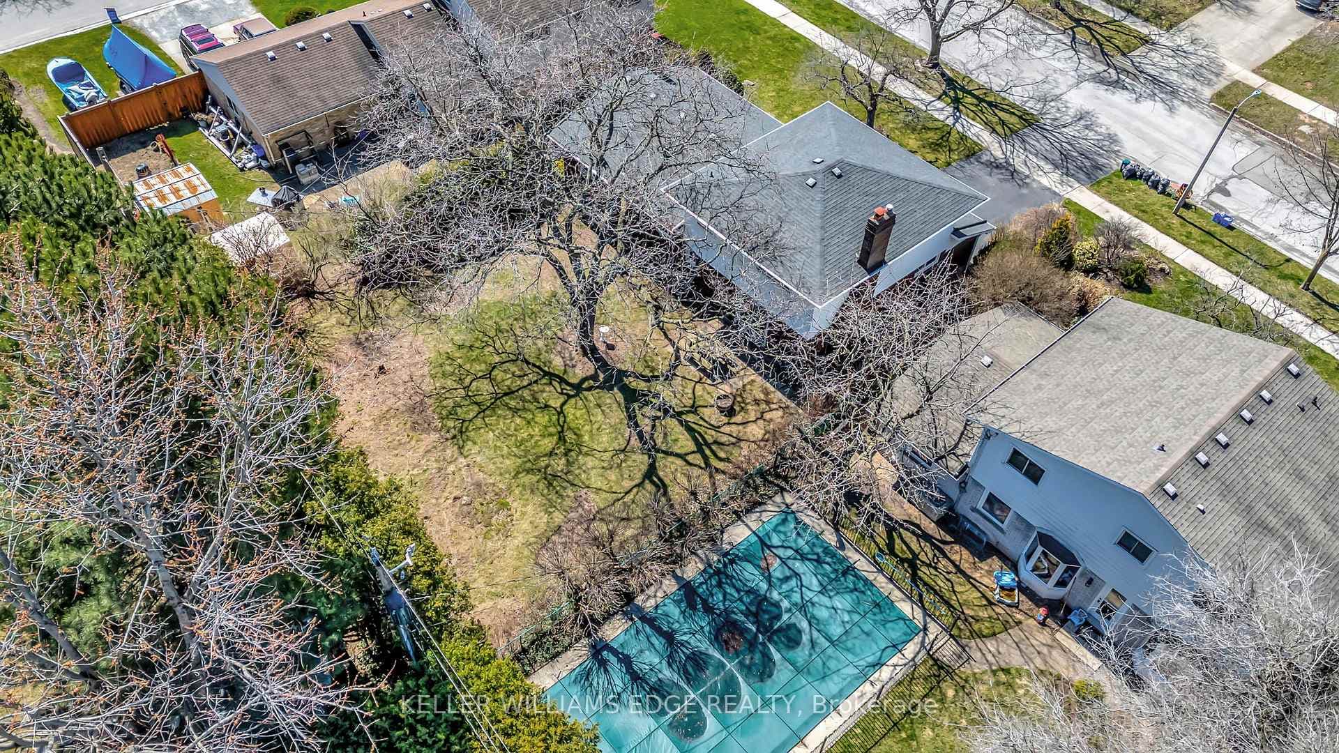 365 Goodram Drive photo 42