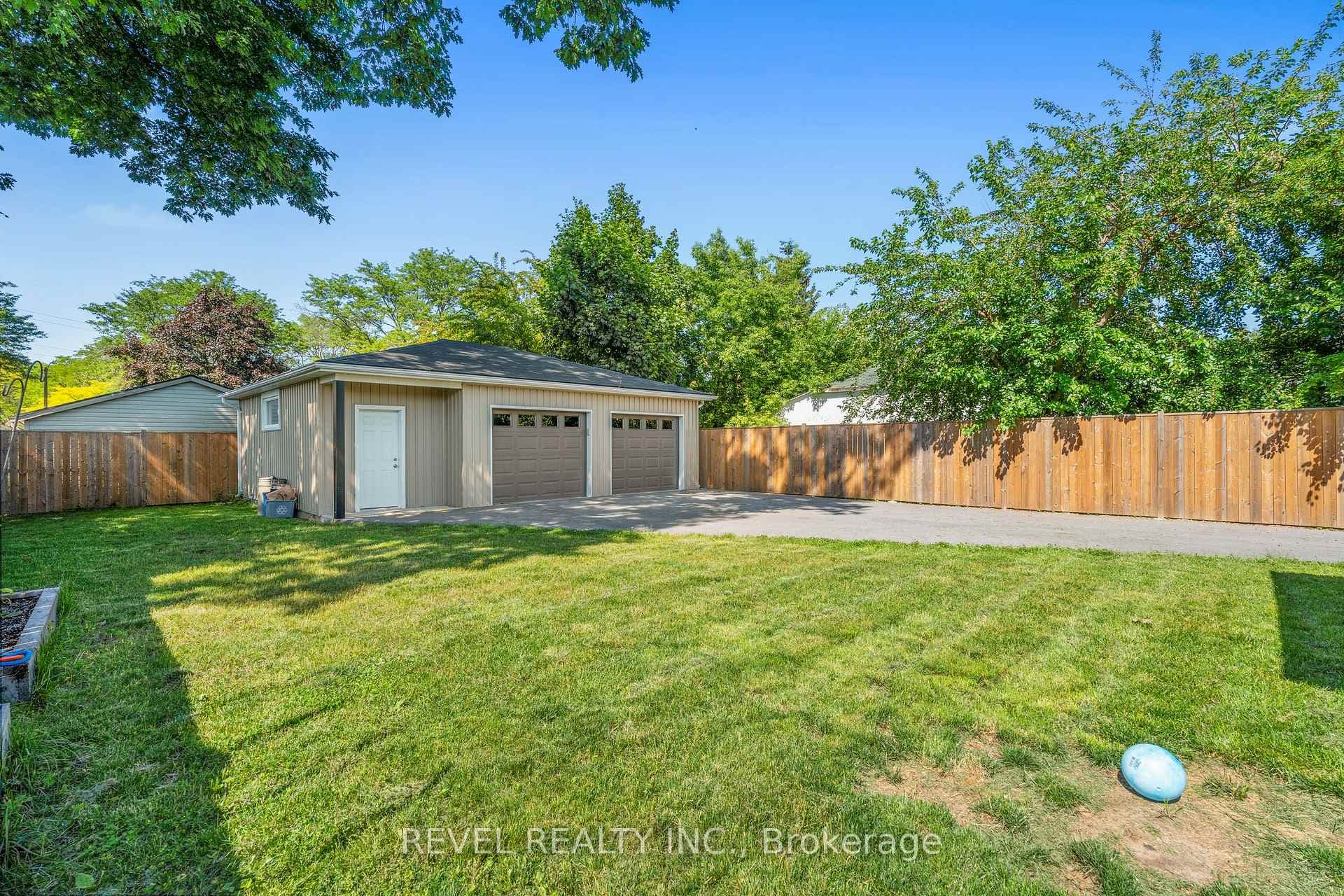 6821 Riall Street photo 30