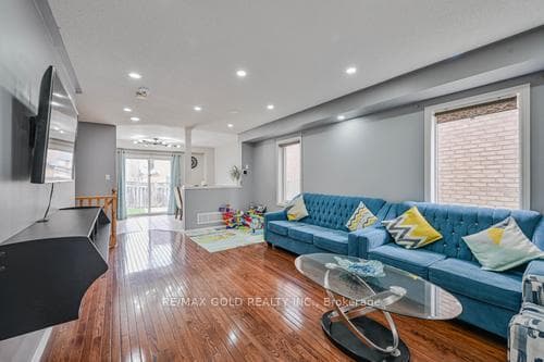 116 Heartleaf Crescent photo 6