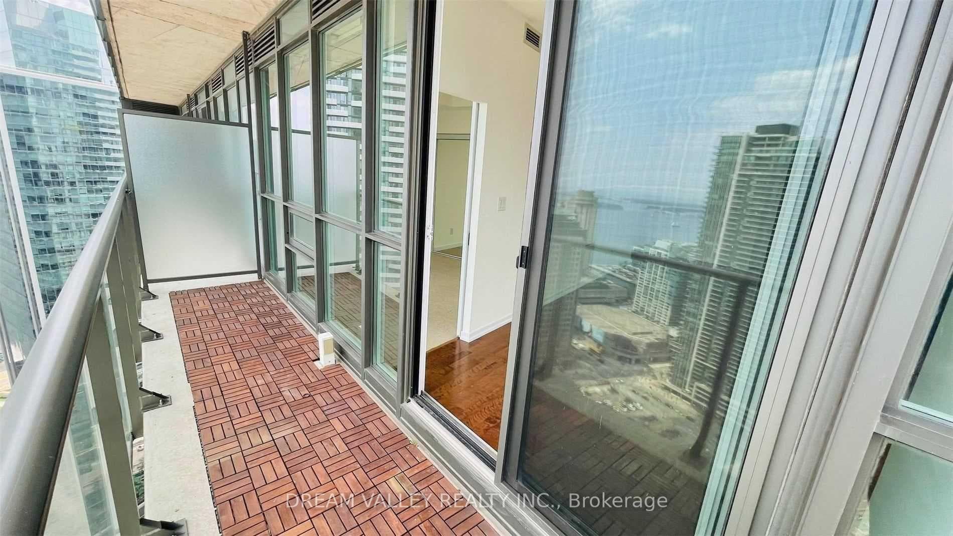65 Bremner Boulevard Unit 3908 photo 18