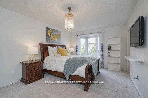 52 Edwin Pearson Street photo 7