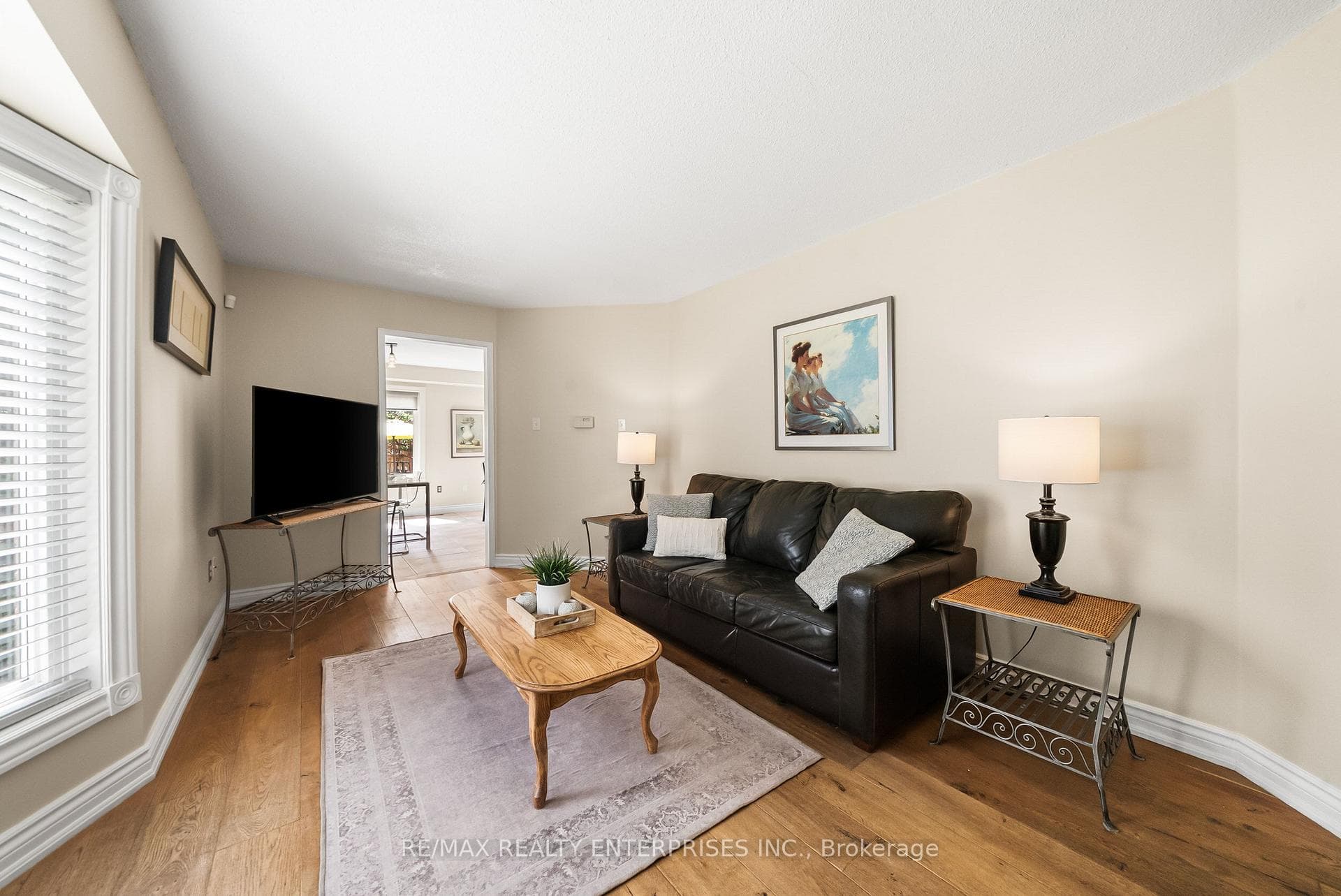 6916 Yarrow Avenue photo 8