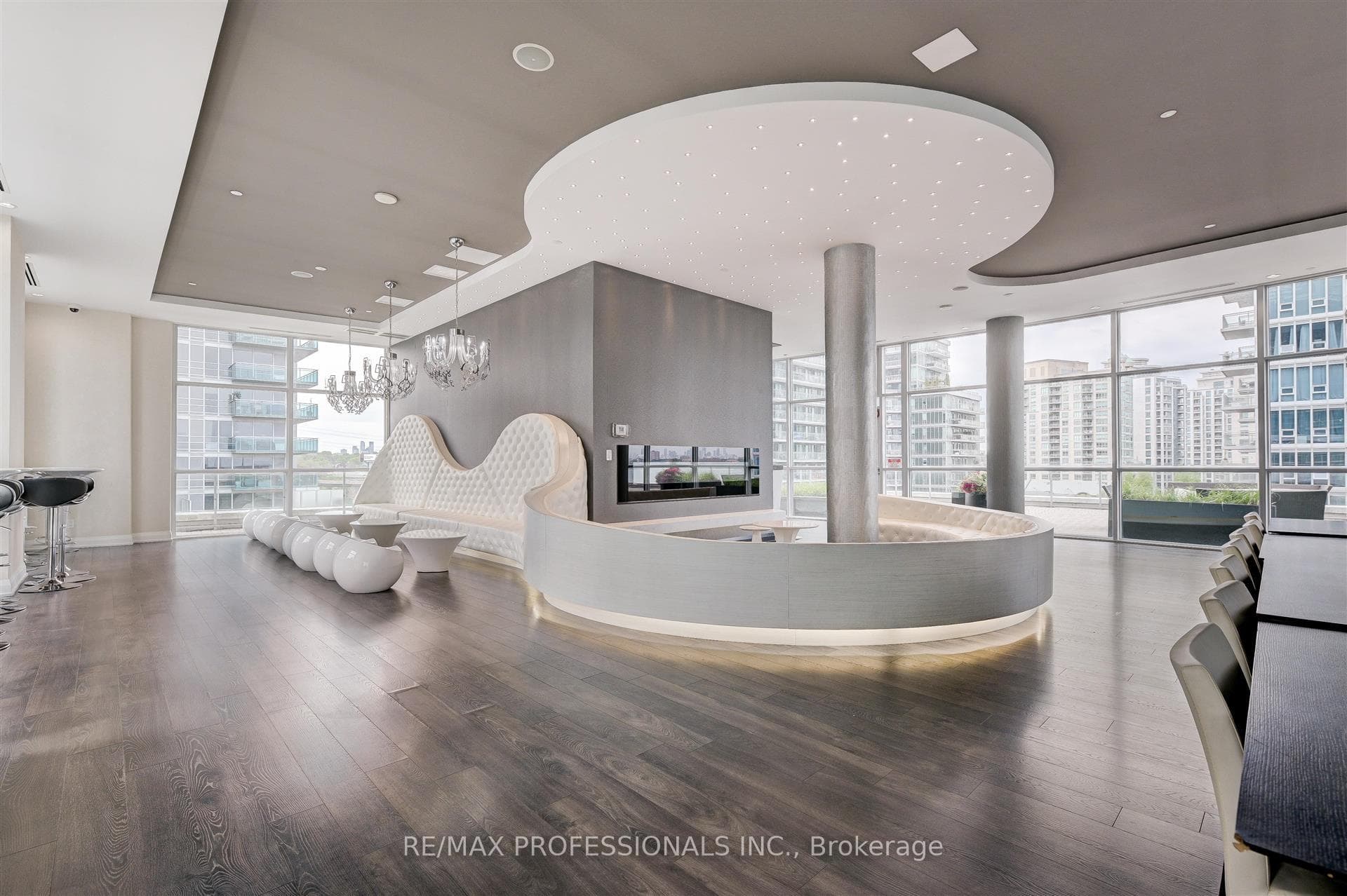 80 Marine Parade Drive Unit 1701 photo 22