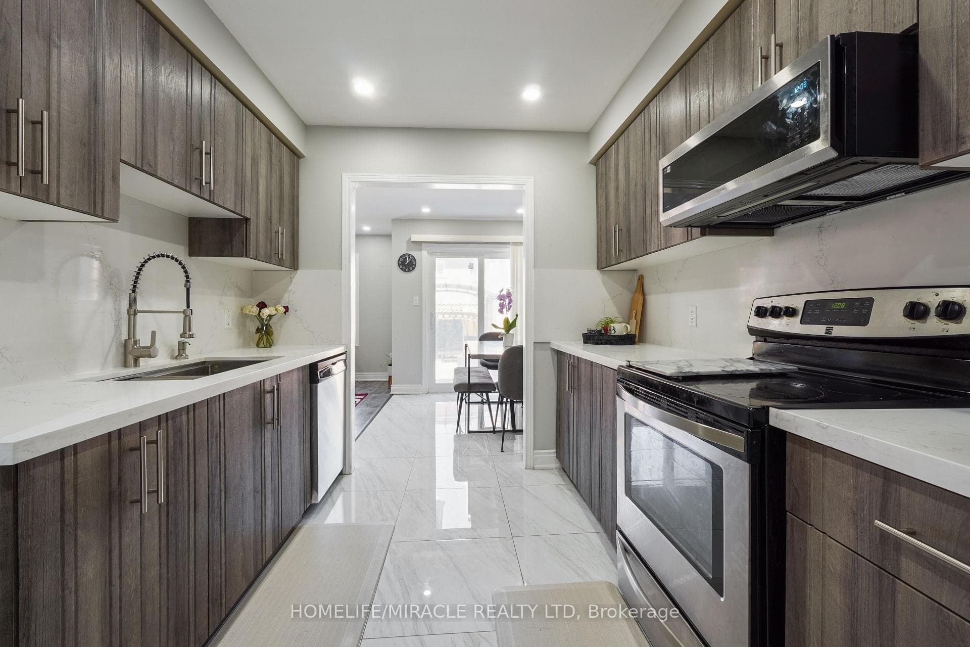 18 Prairie Rose Circle photo 8