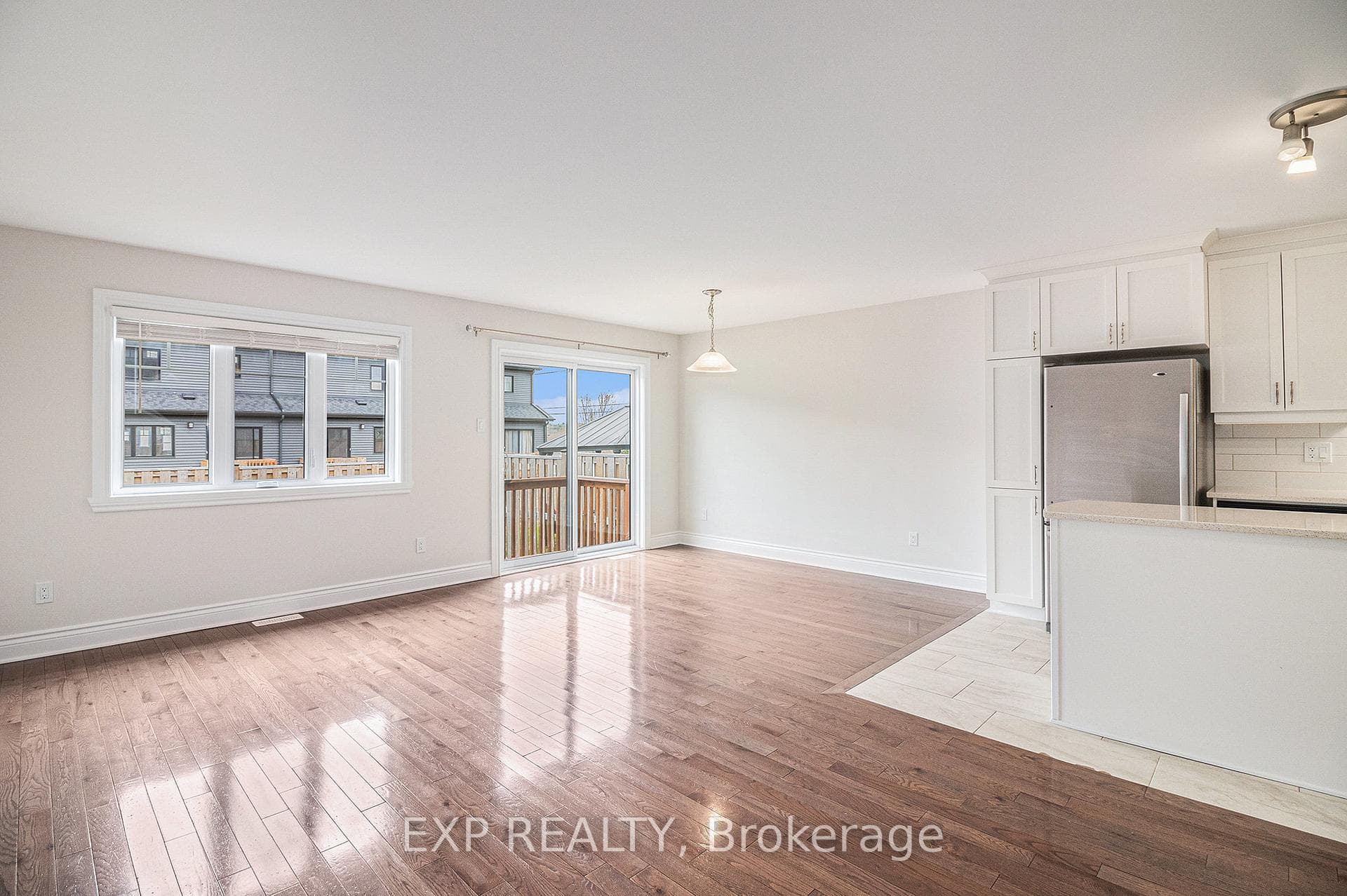 75 Gilberte Street photo 6