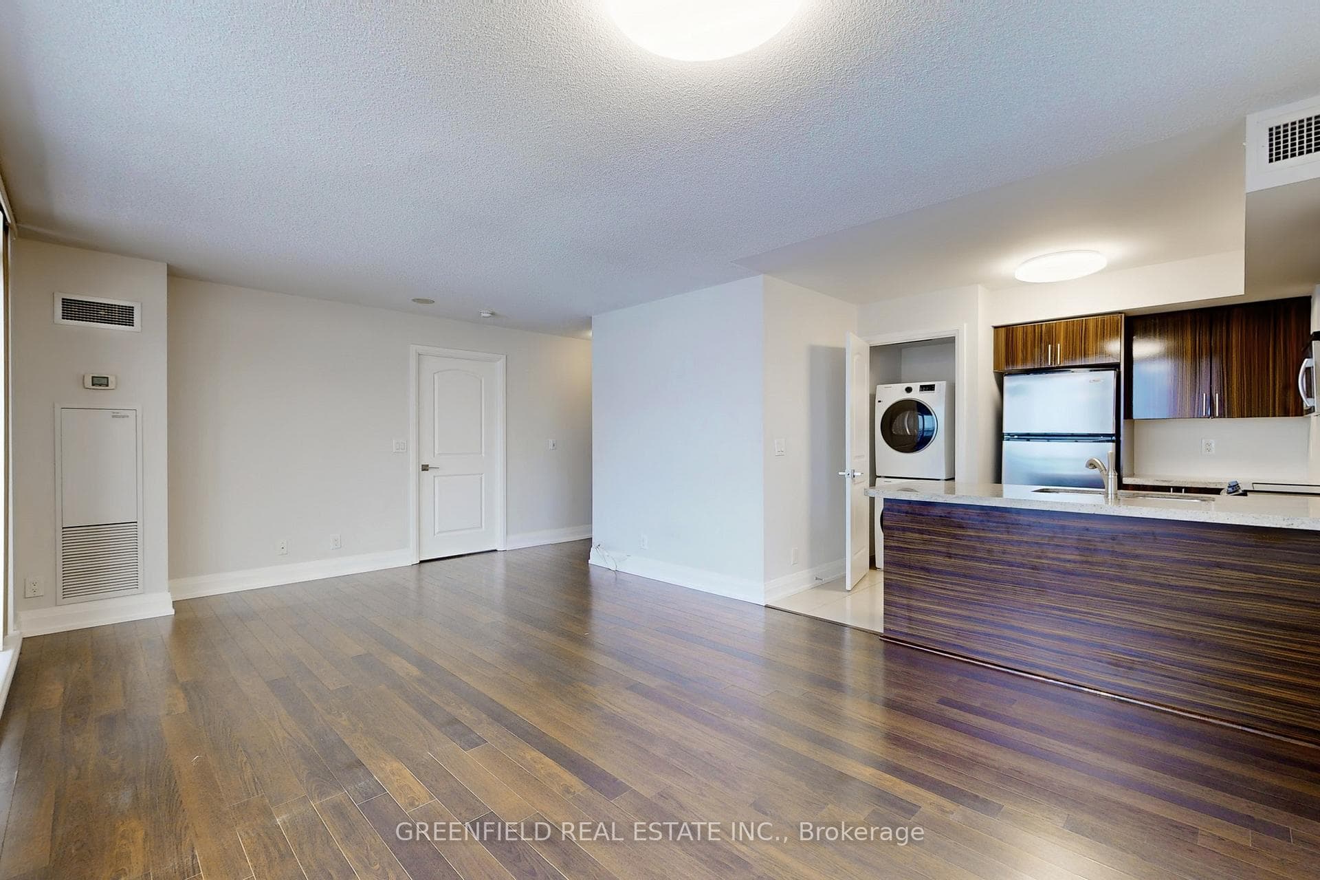 1060 Sheppard Avenue Unit 1005 photo 3