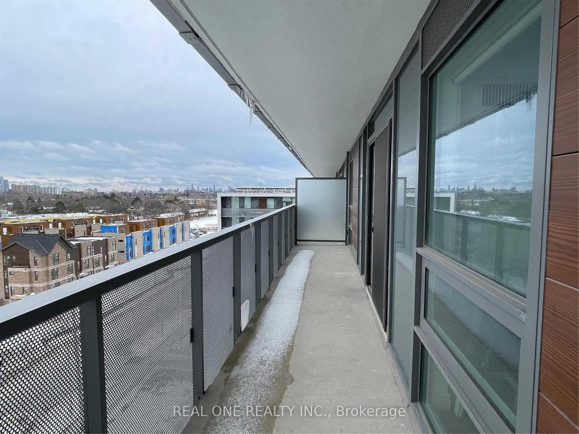 120 Varna Drive Unit 914 photo 11