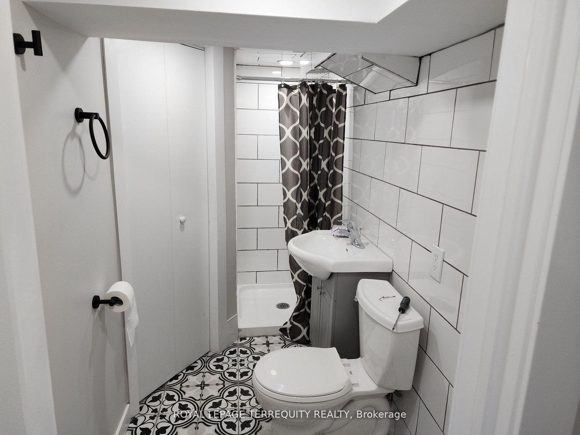 79 Dorset Road Unit Main/Up photo 22