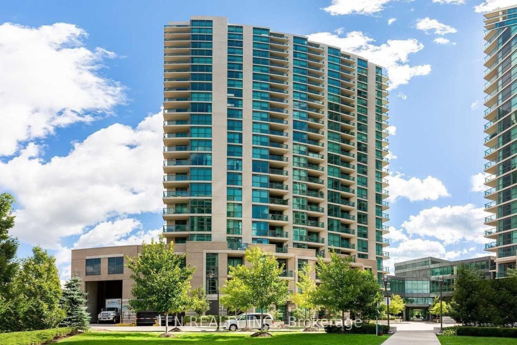 205 Sherway Gardens Road Unit 2405 photo 1