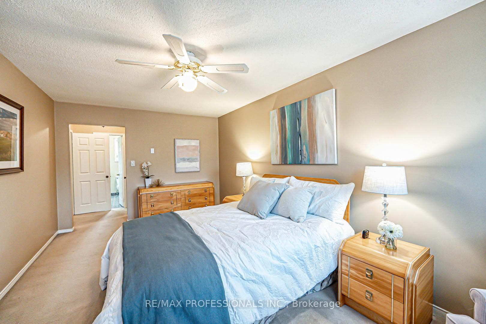 3953 Selkirk Place photo 21