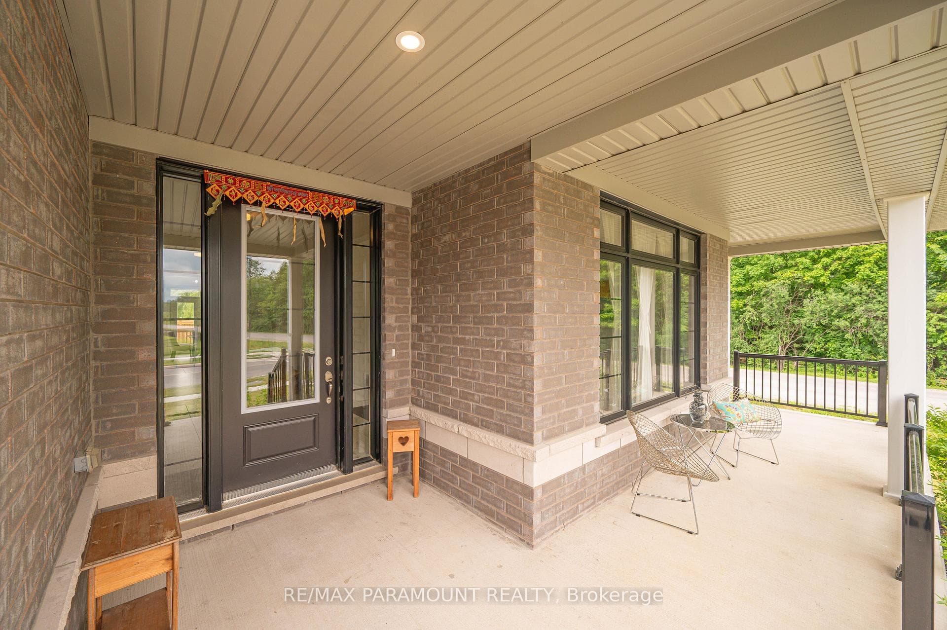 1 Sparrow Way photo 3