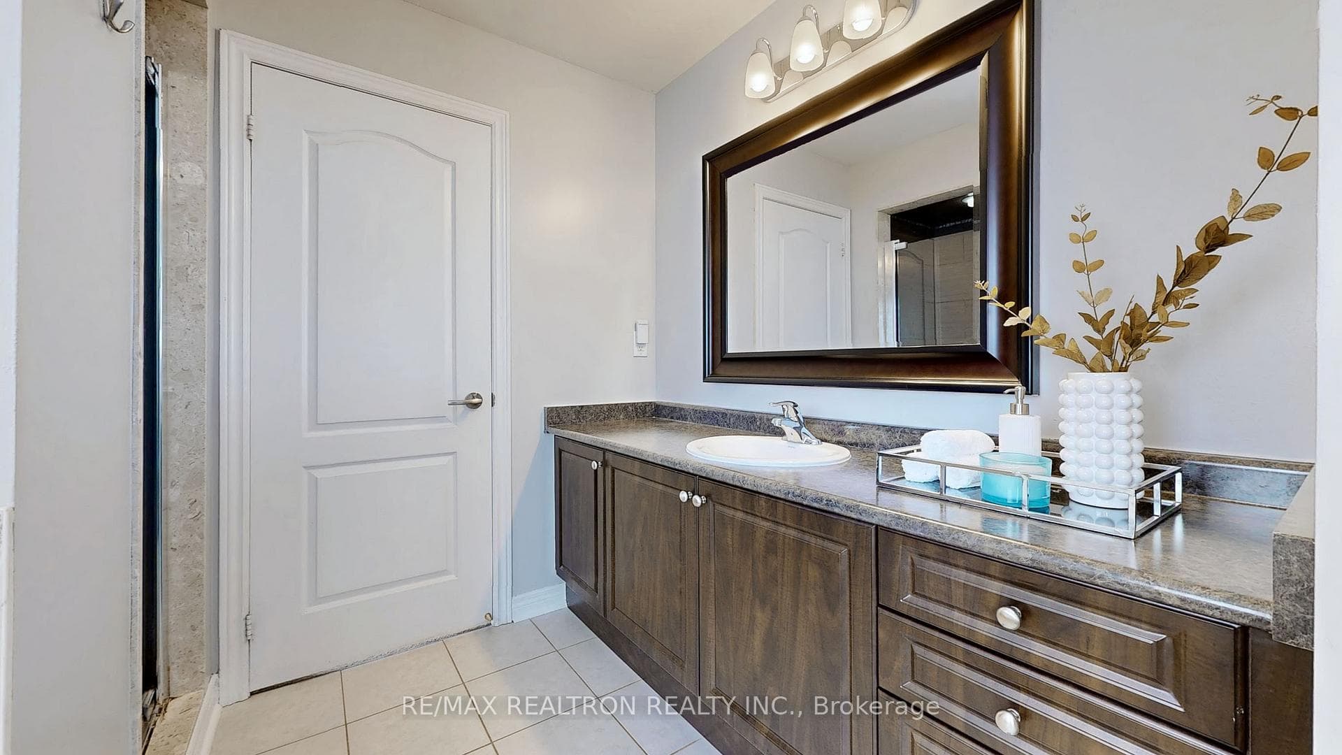 15 Belfry Drive photo 27